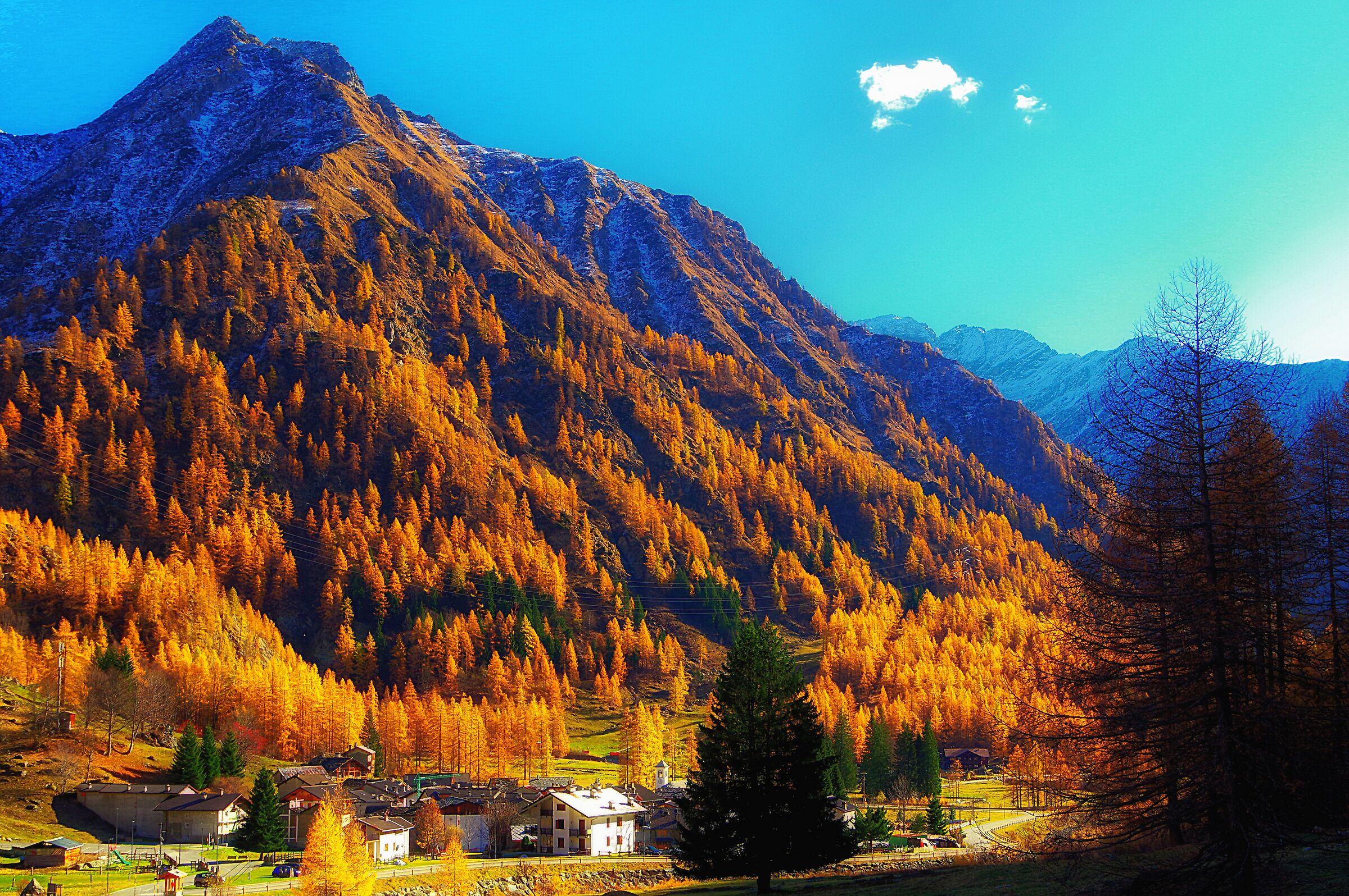 Piamprato Soana, from the path to the Rosa dei Banchi