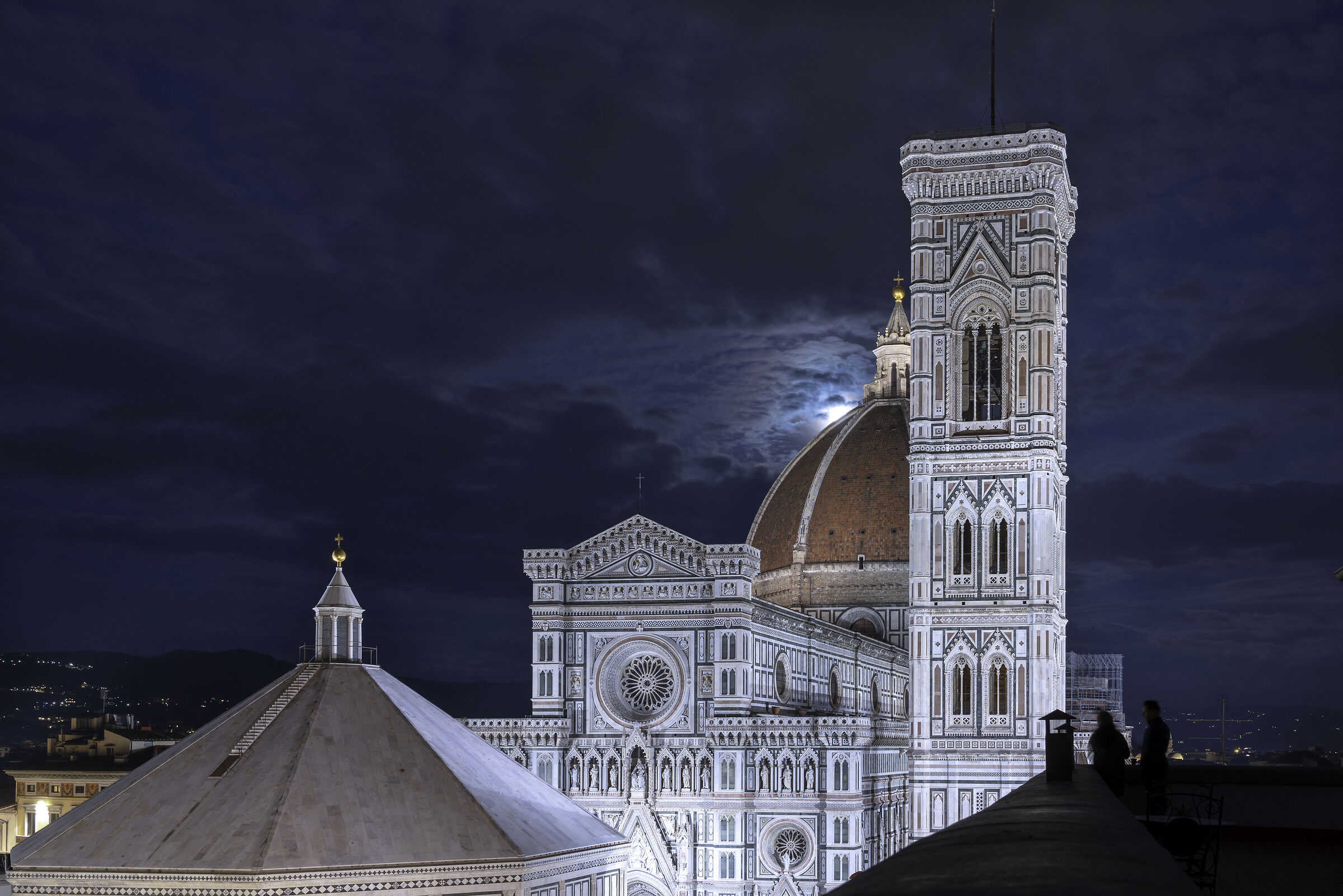 The Moon Giotto and Brunelleschi