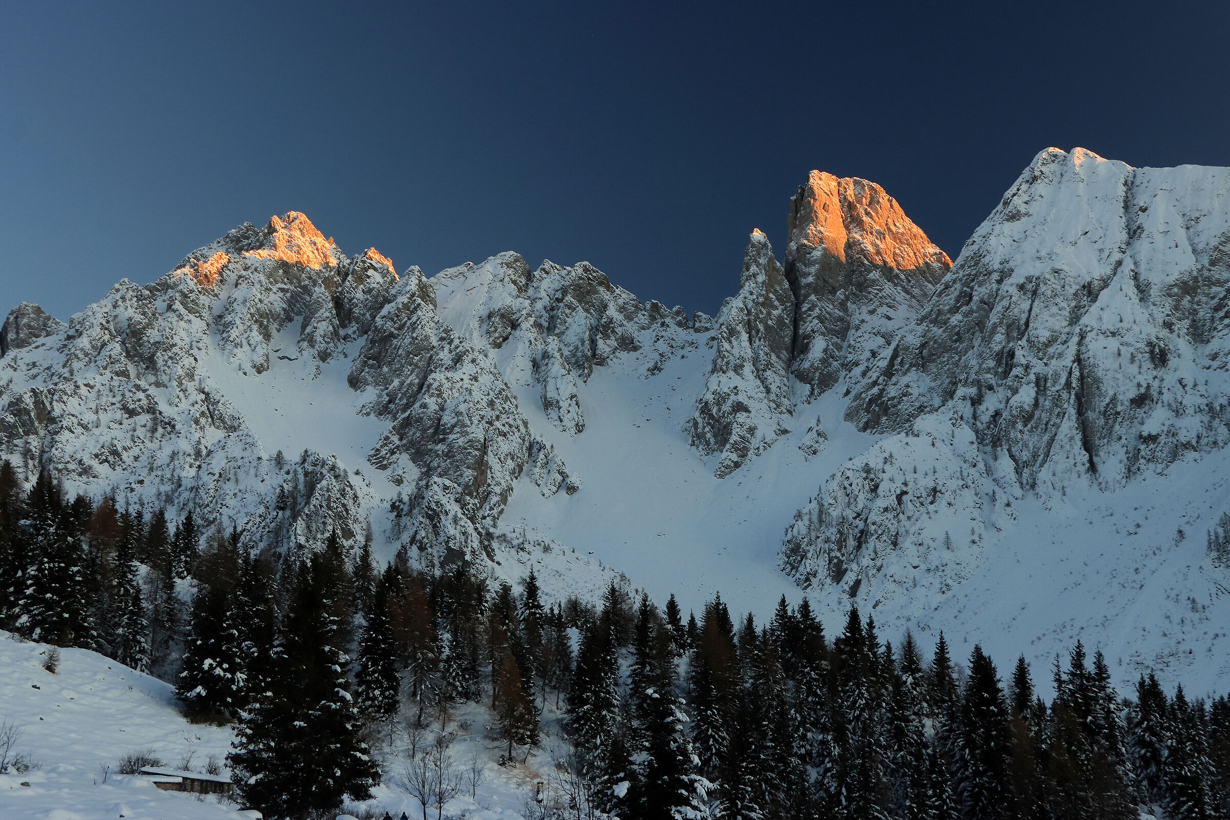 the evening light at Campelli