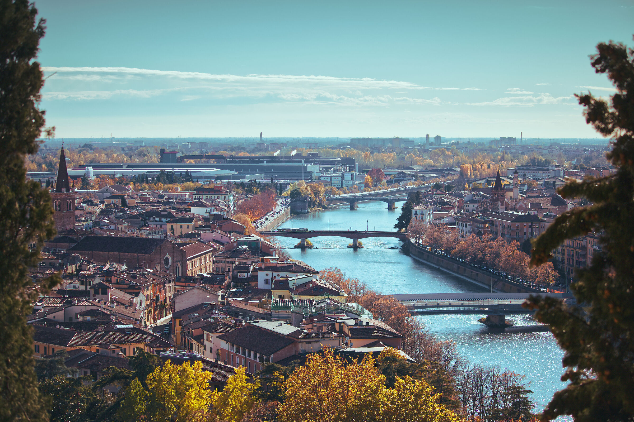 Piazzale Castel San Pietro