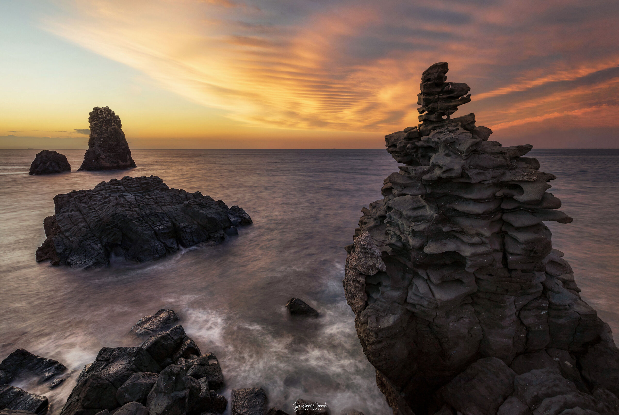 Osservo il tempo scandire l'inesorabile e lento logorio