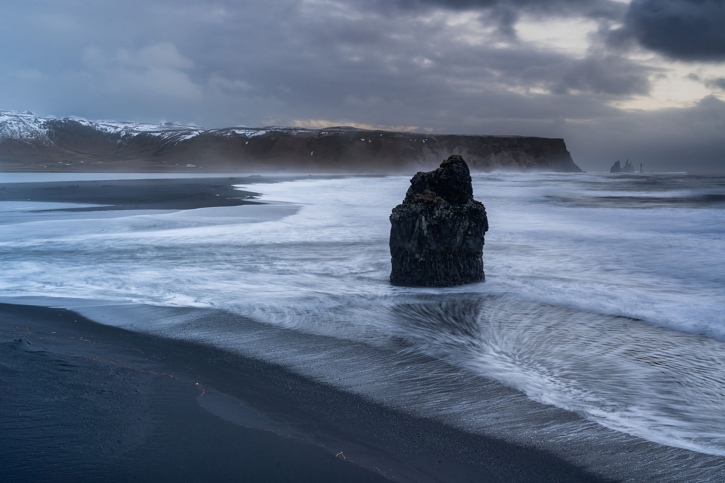 Arnardrangur rock -Iceland