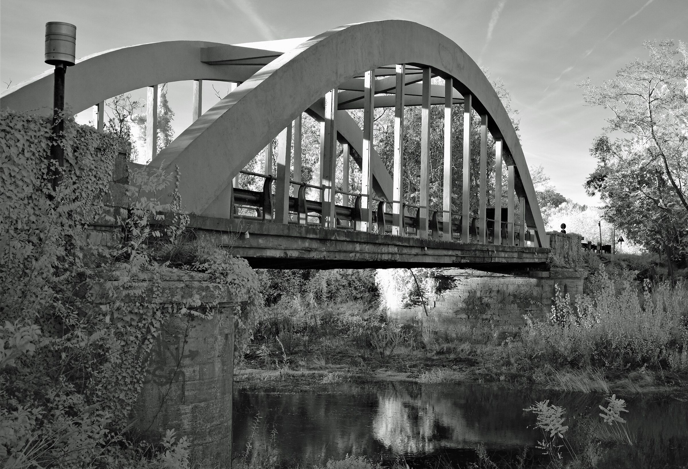 Ponte sul fiume Era