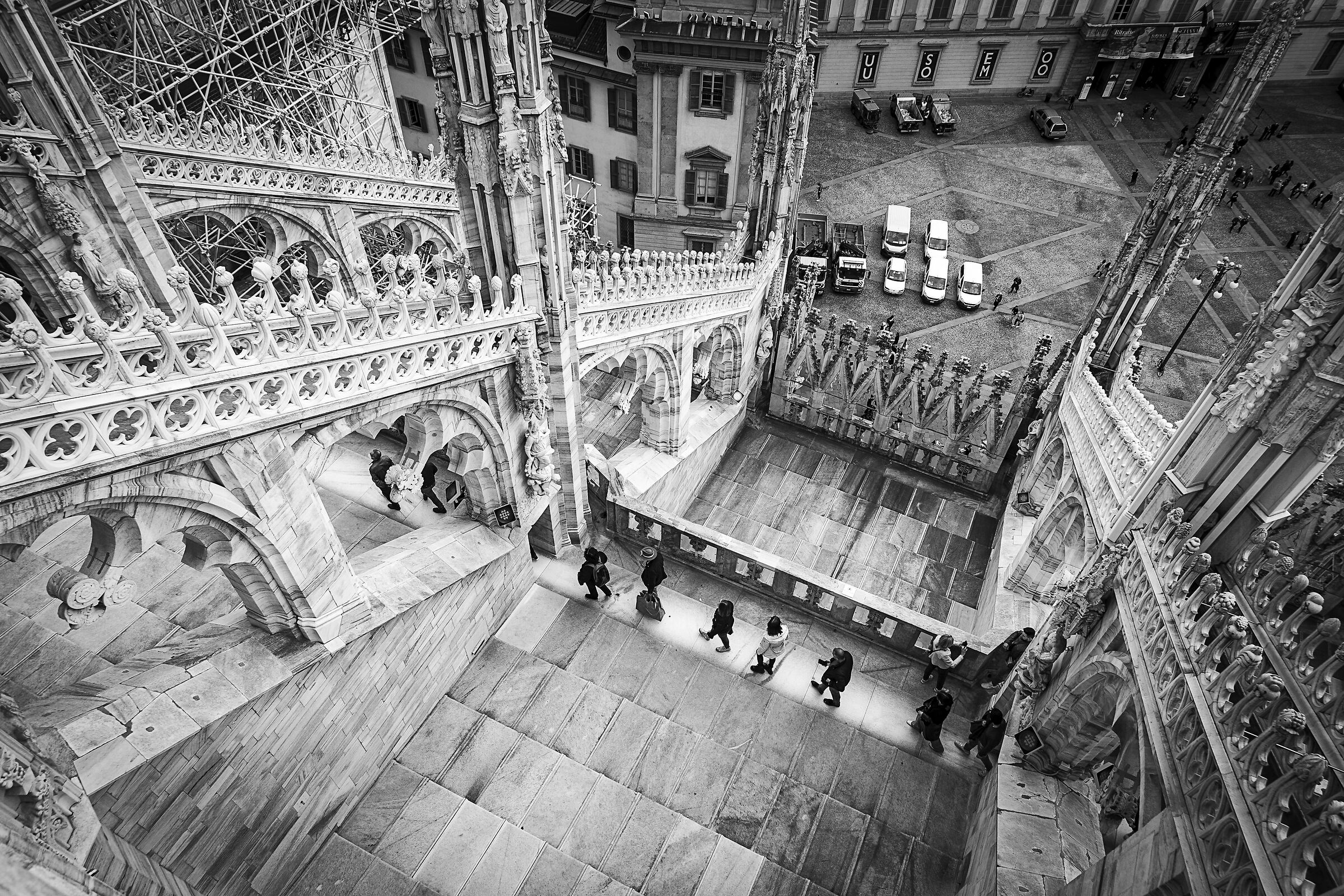 On the terraces of the Duomo
