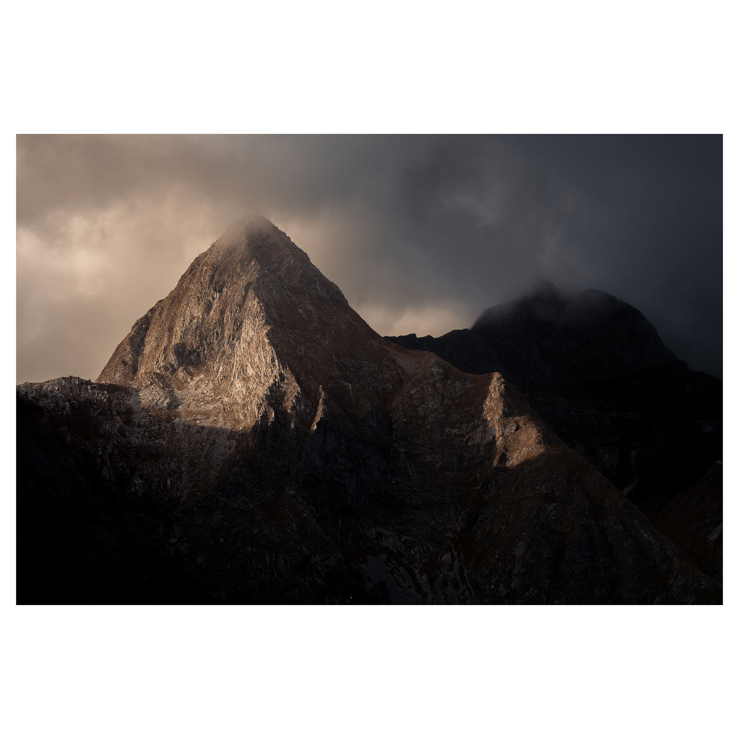 Macina e Sella, luce e ombra