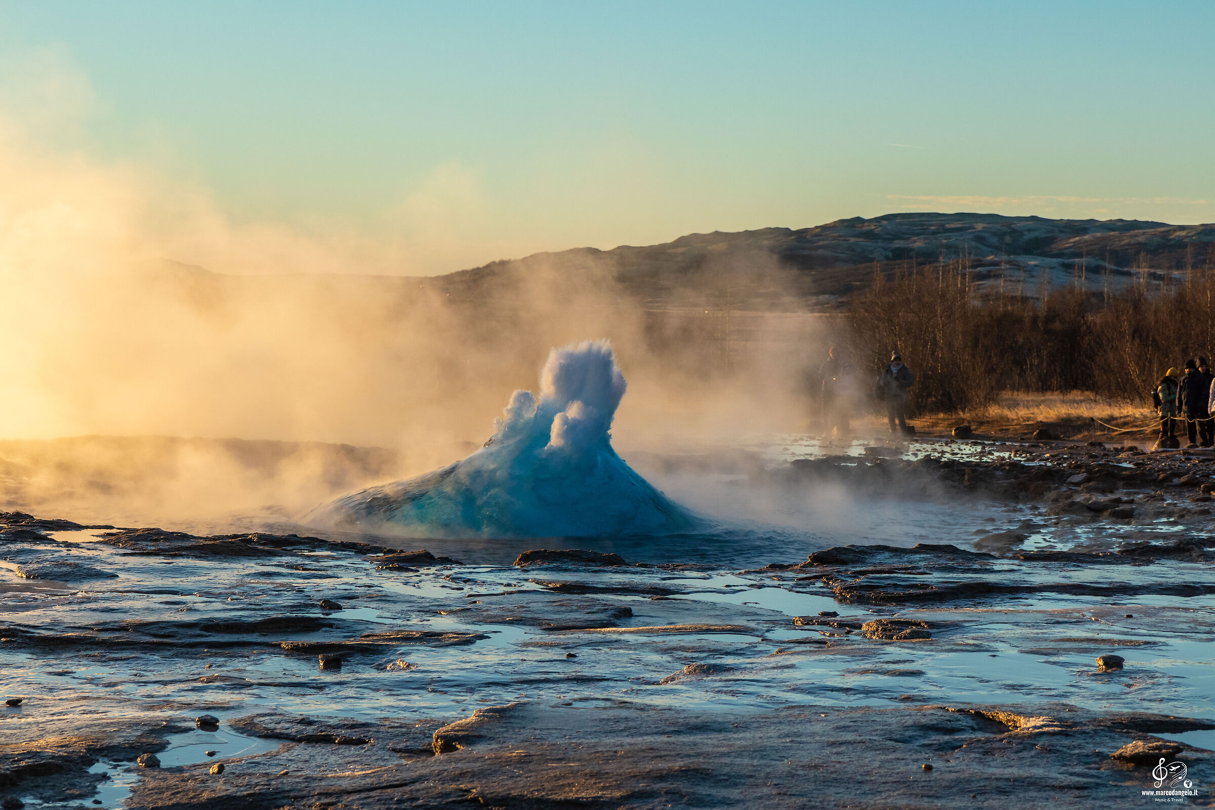 Strukkur geyser