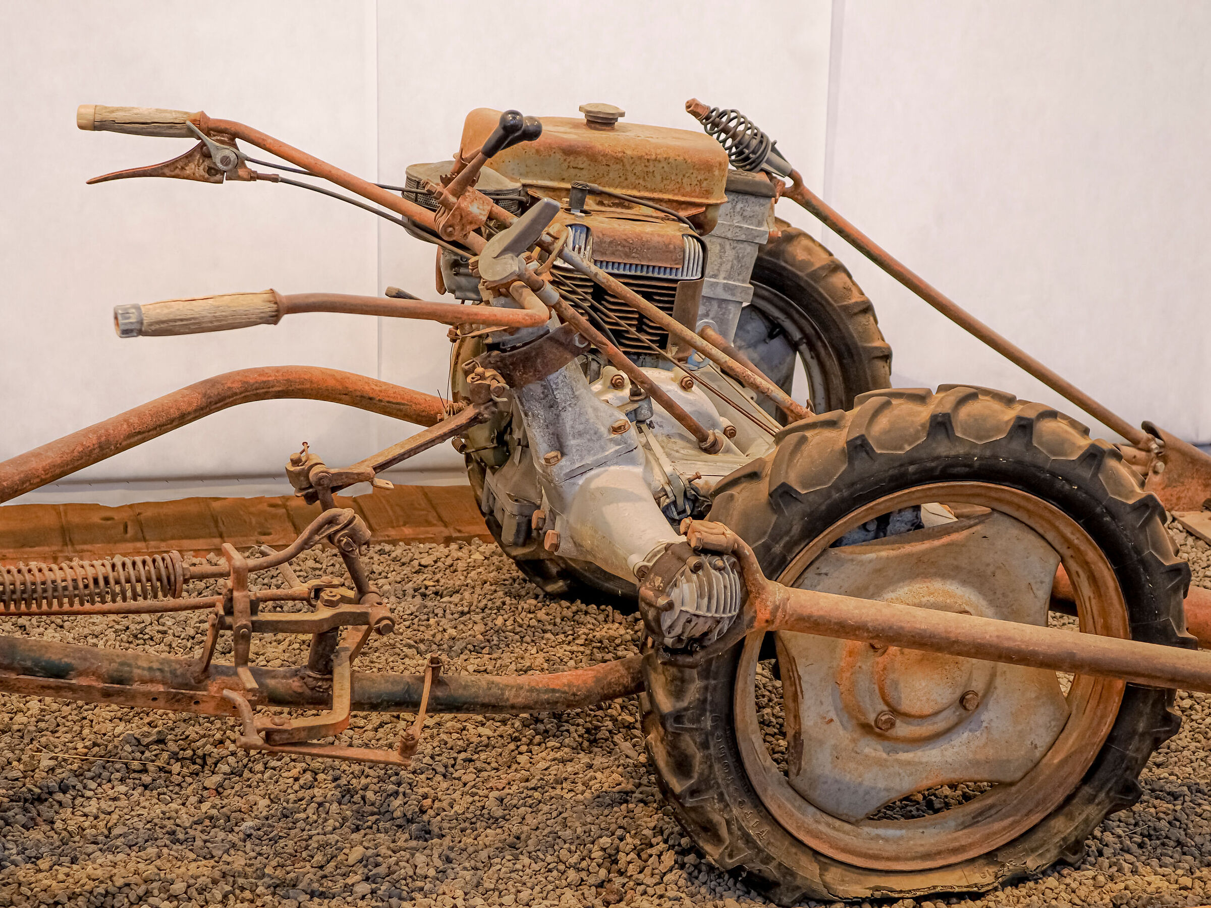 Motofalciatrice d'epoca