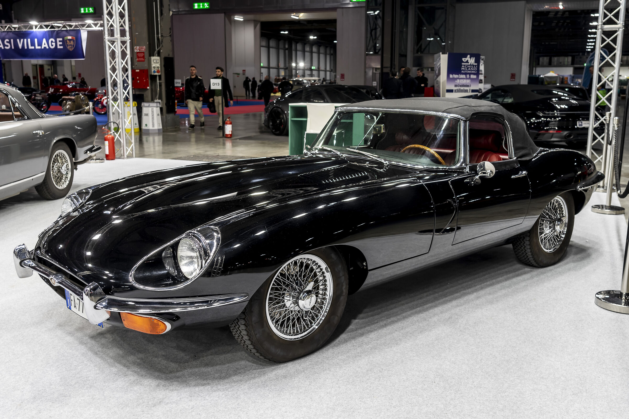 Jaguar E-Type  4.2 L Roadster Series 2 (1969-1970)