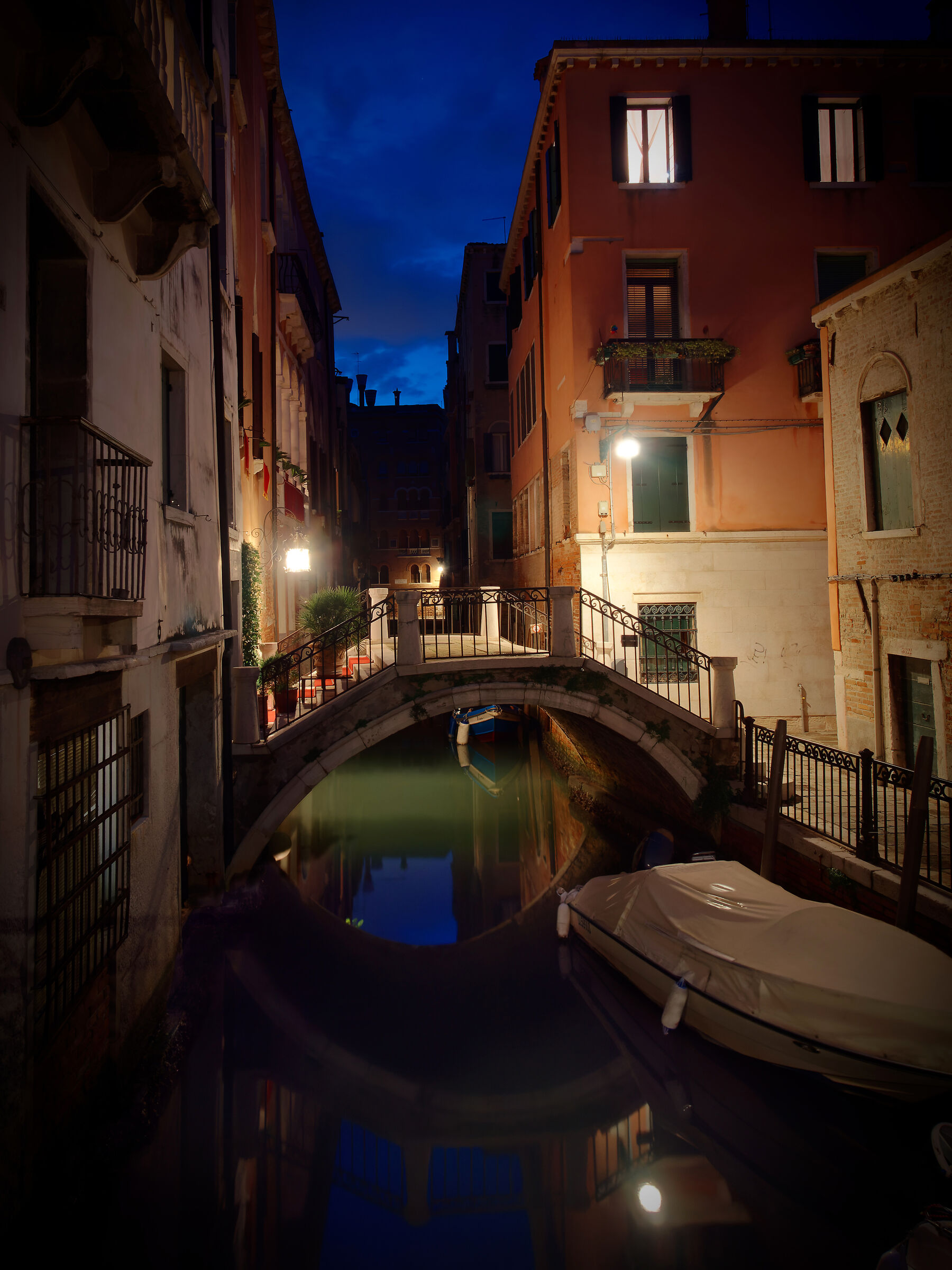Canals at nightfall