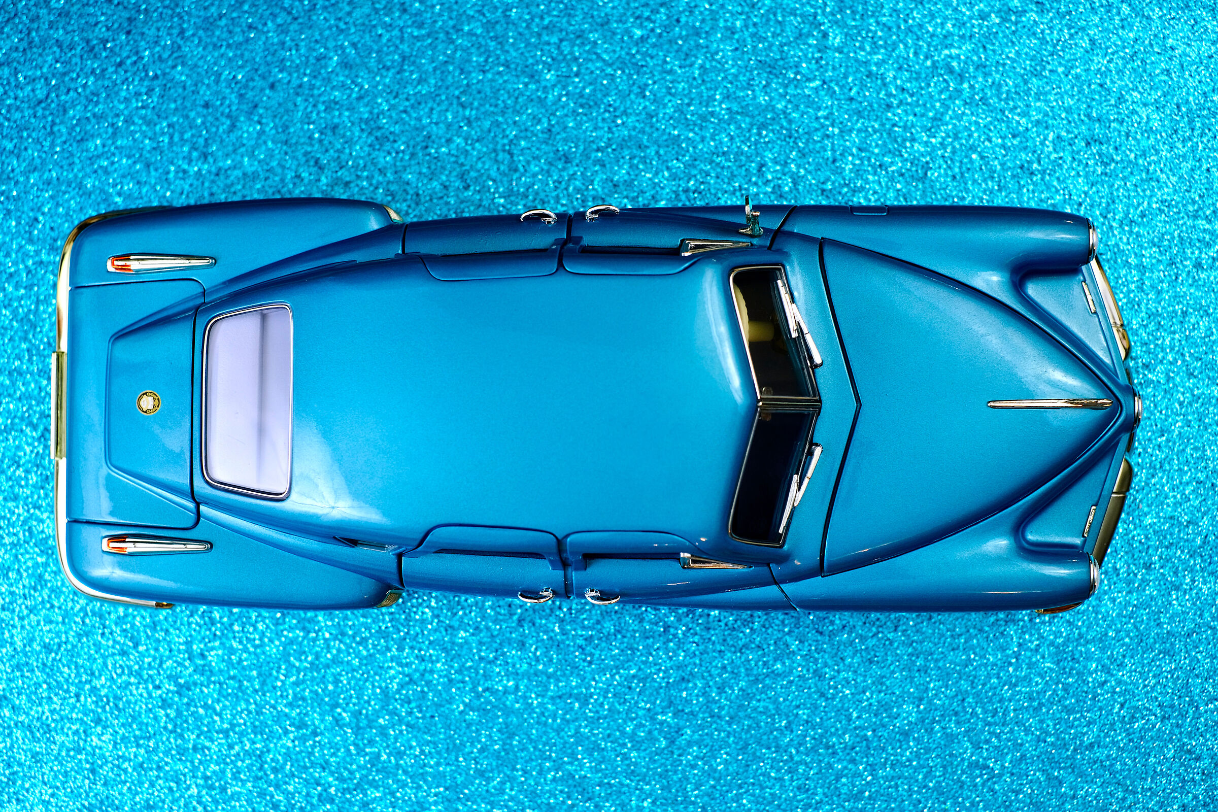 Azzurro - Tucker Torpedo