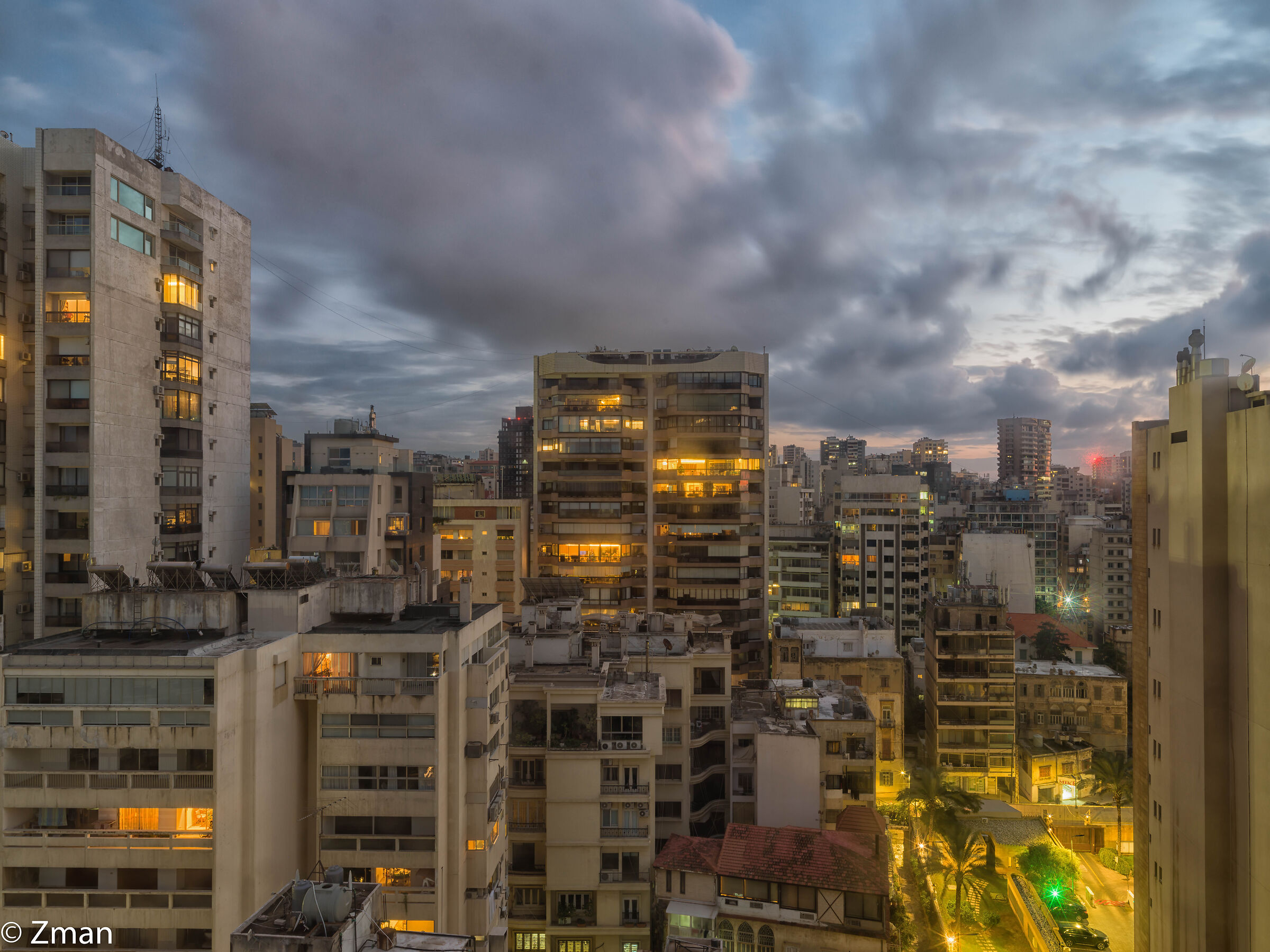 Luci di Beirut al tramonto