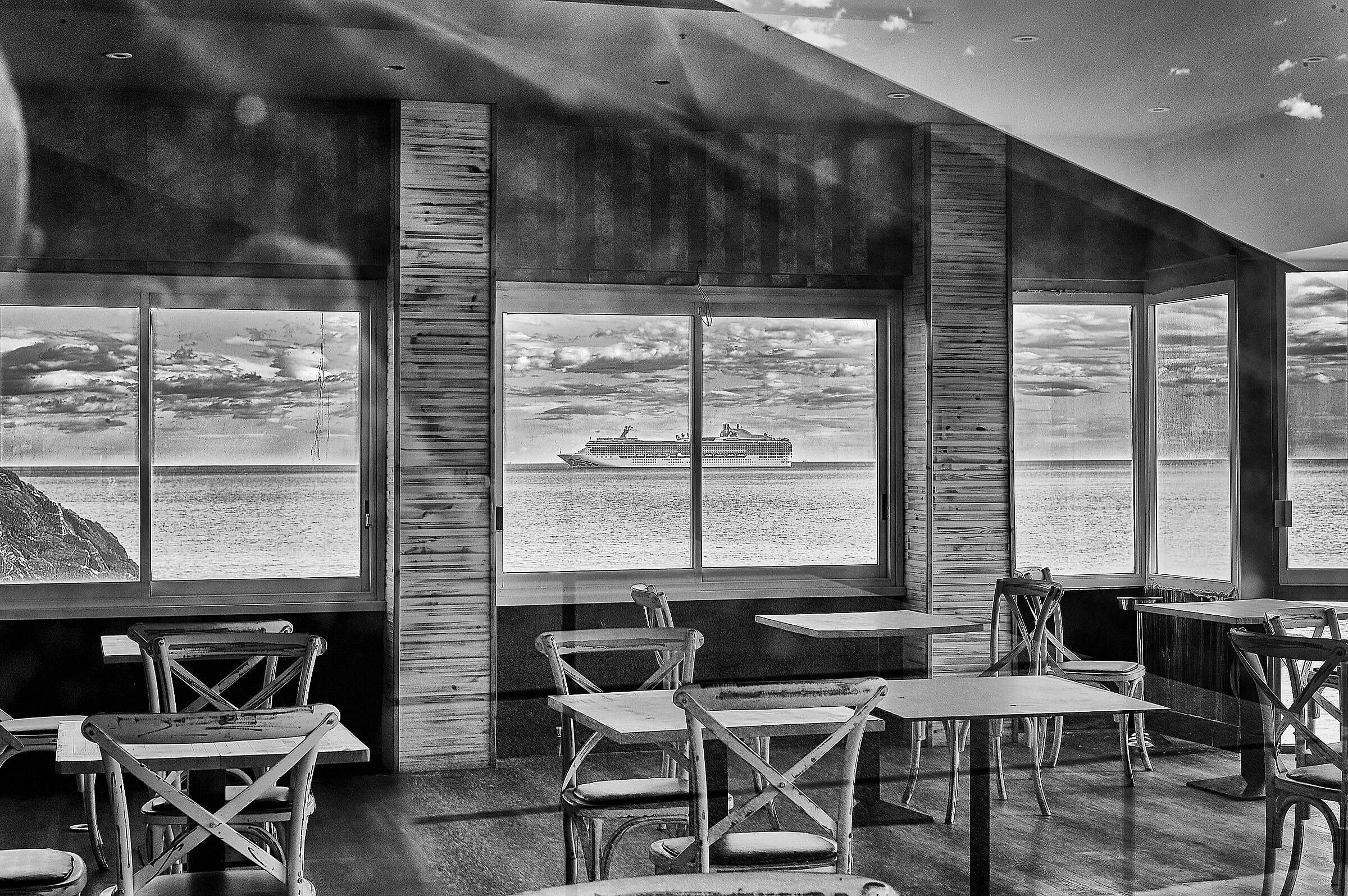 Attraverso la vetrata