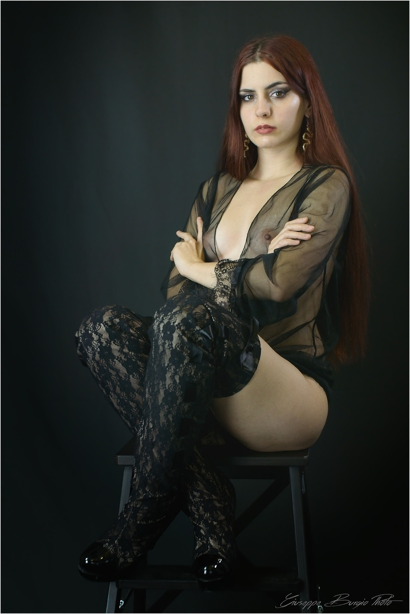 Laura (Glamour Pose)