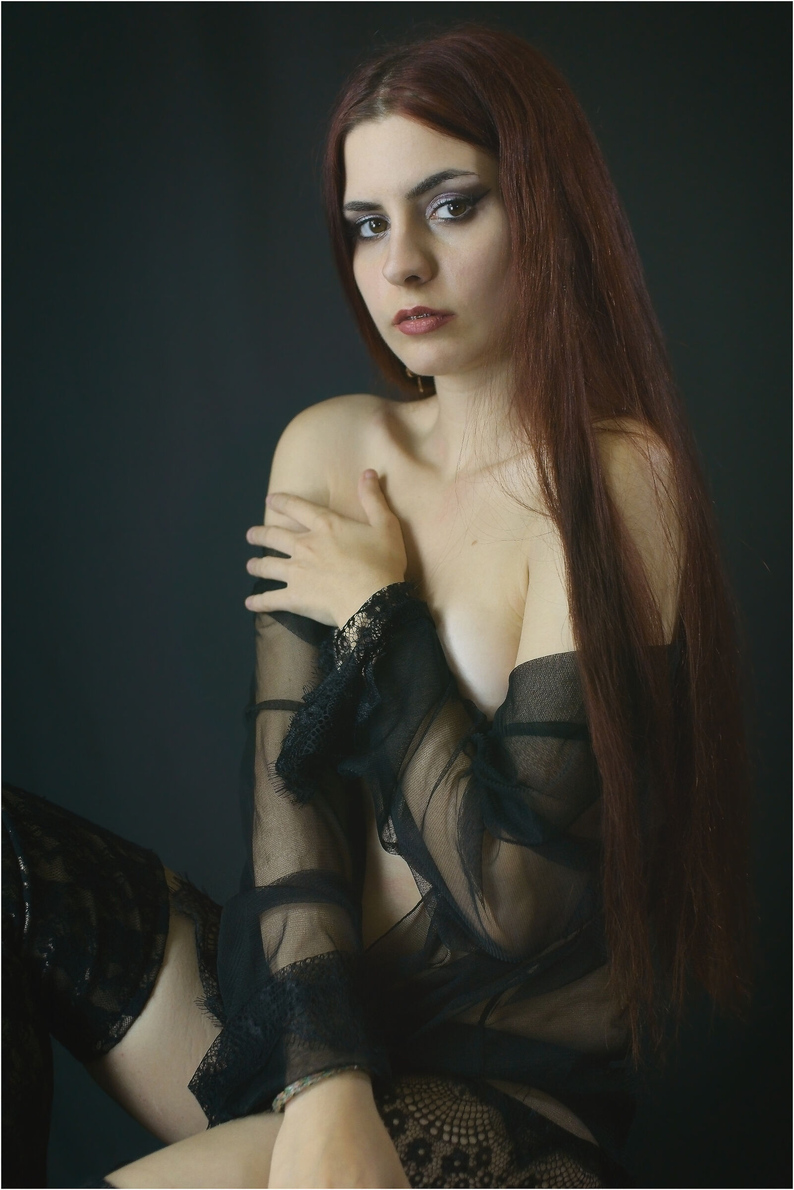 Laura (Pictorial Pose)