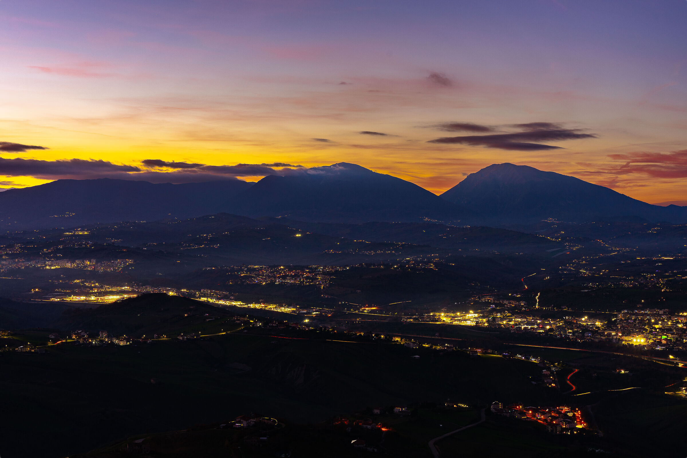 When sun goes to sleep, the lights turn on in the city