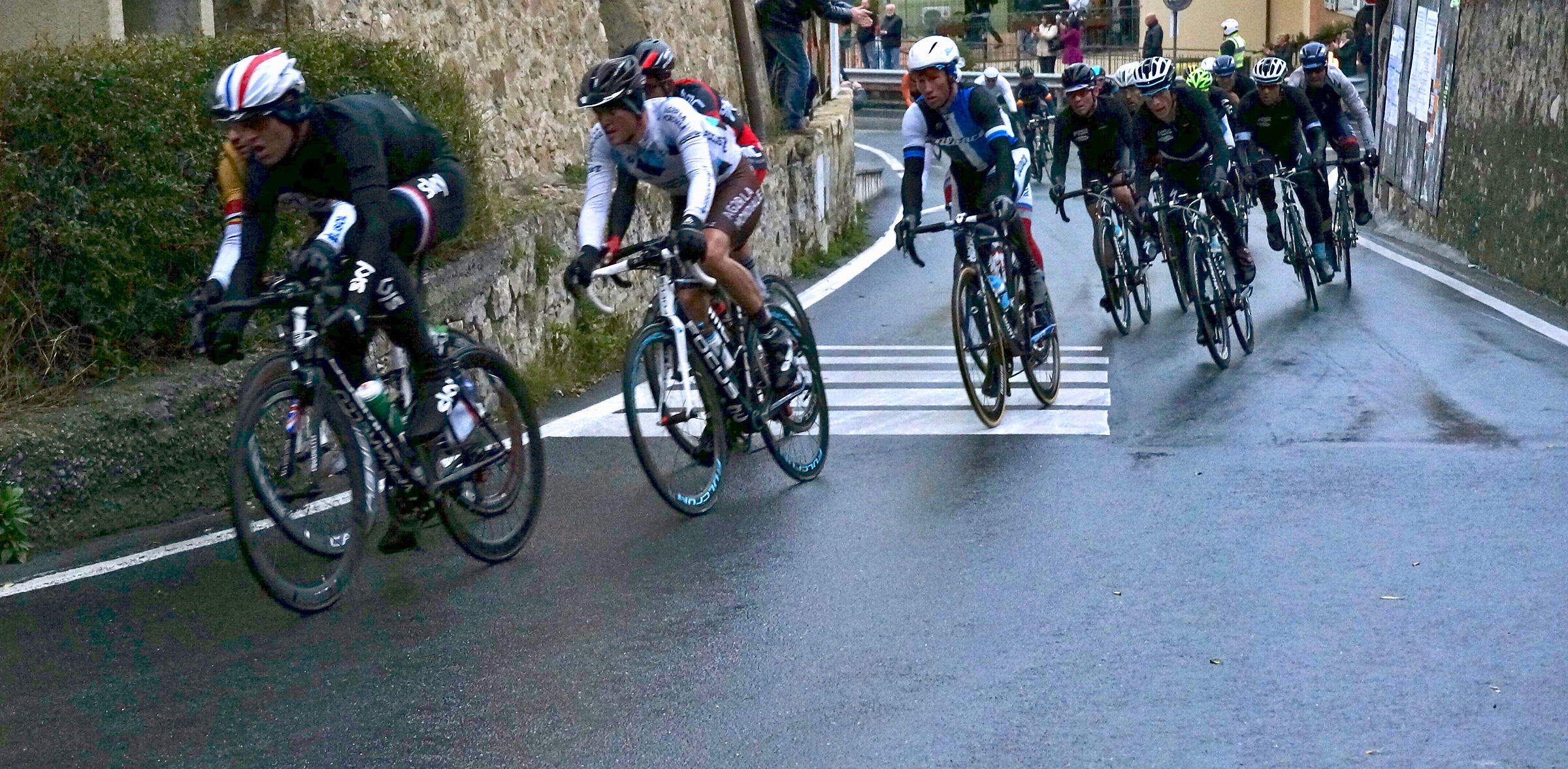 Milano Sanremo 2013- L'attacco della Cipressa