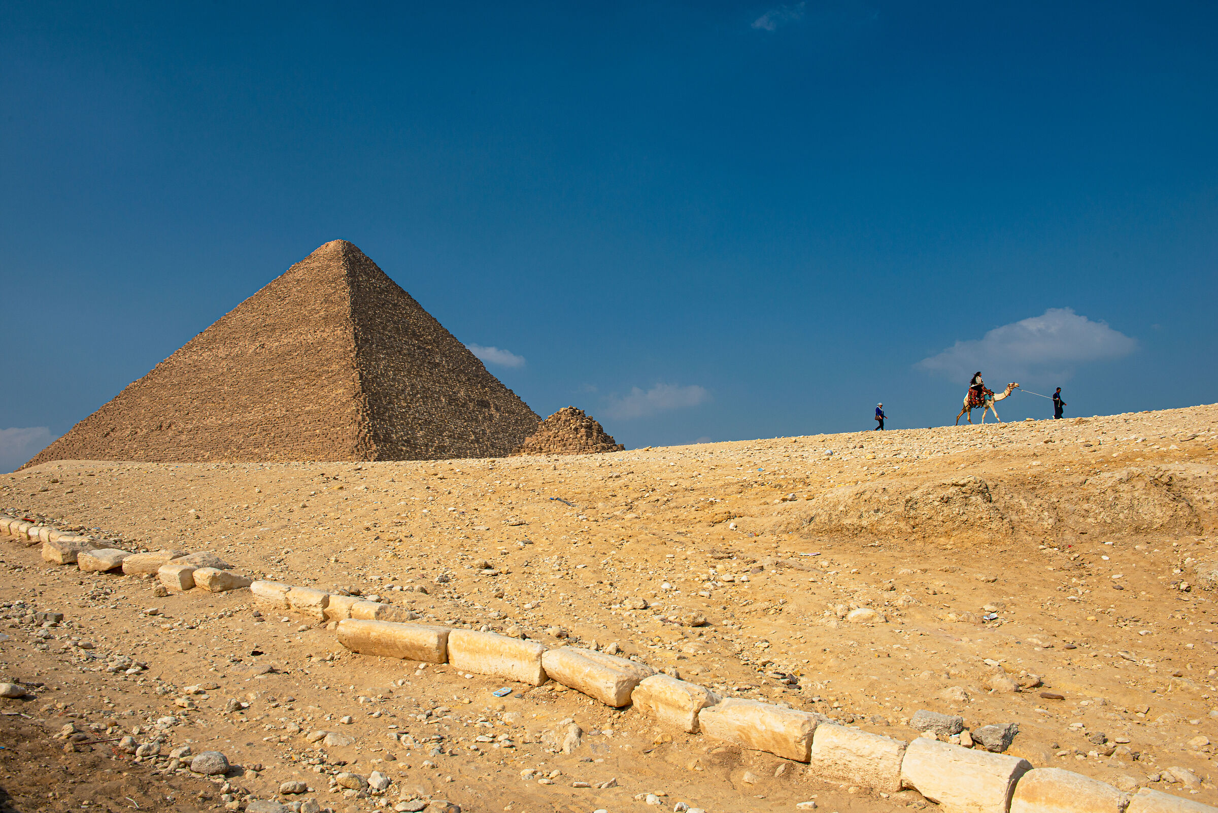 A spasso tra le piramidi