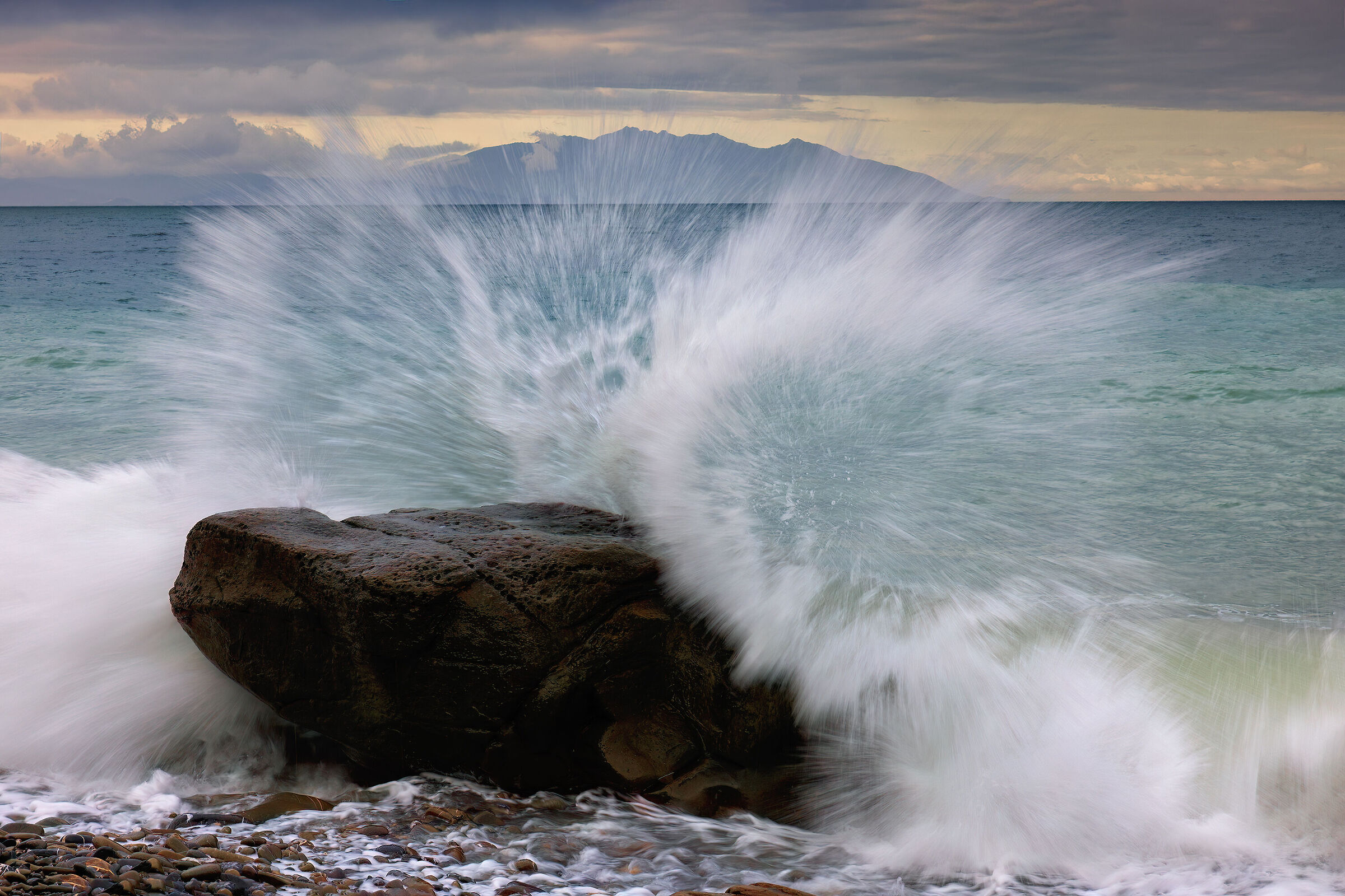Winter sea and Elba Island