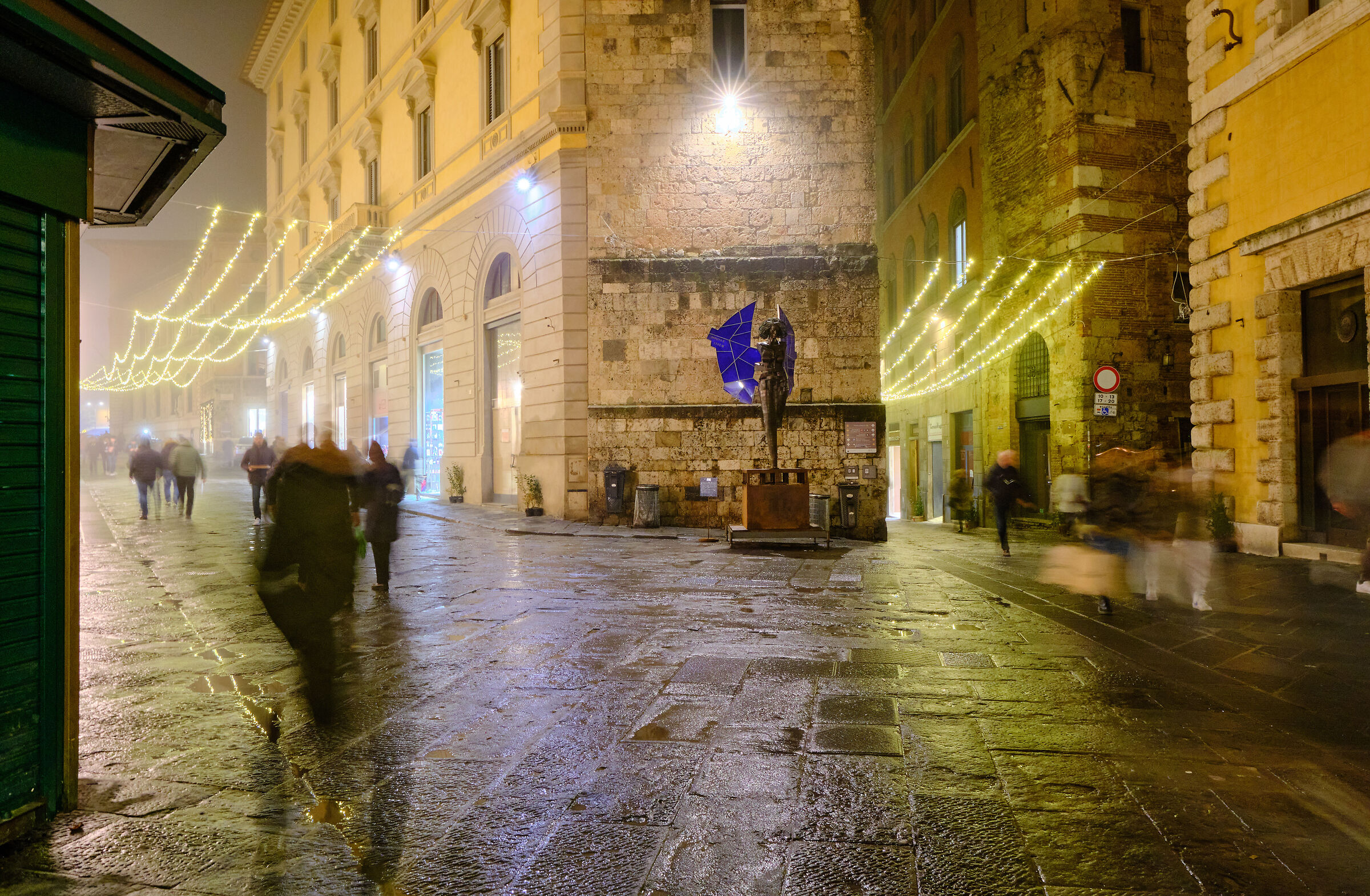 in fuga dalla nebbia