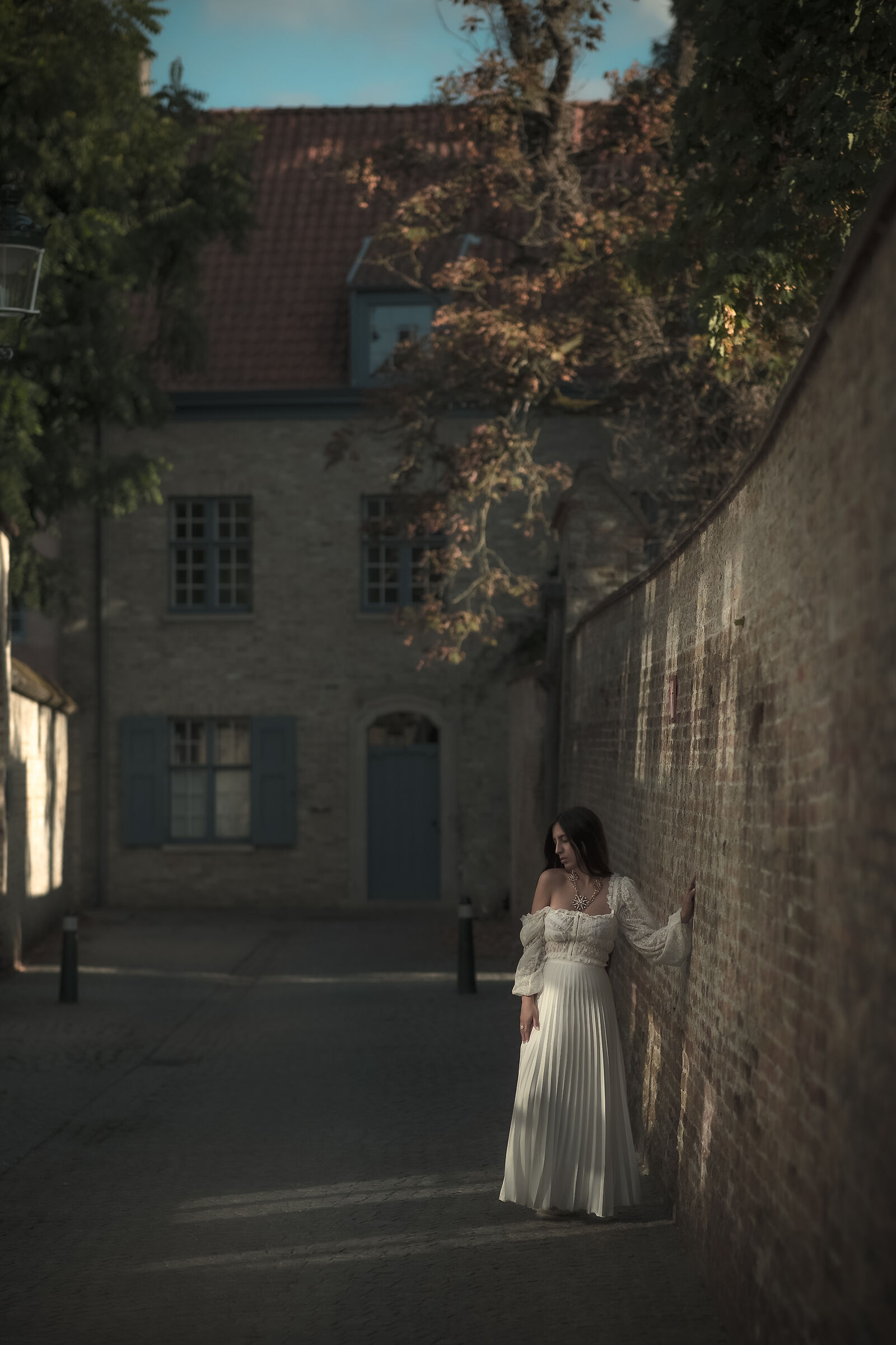 To the alleys of Bruges