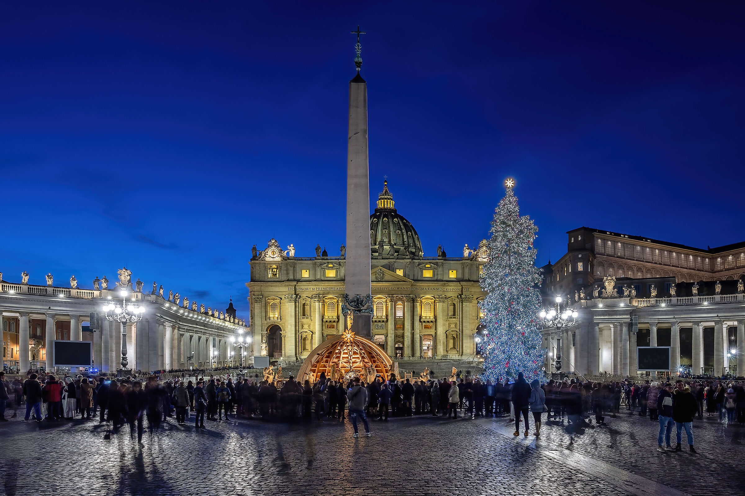 La magia del Natale a San Pietro ...