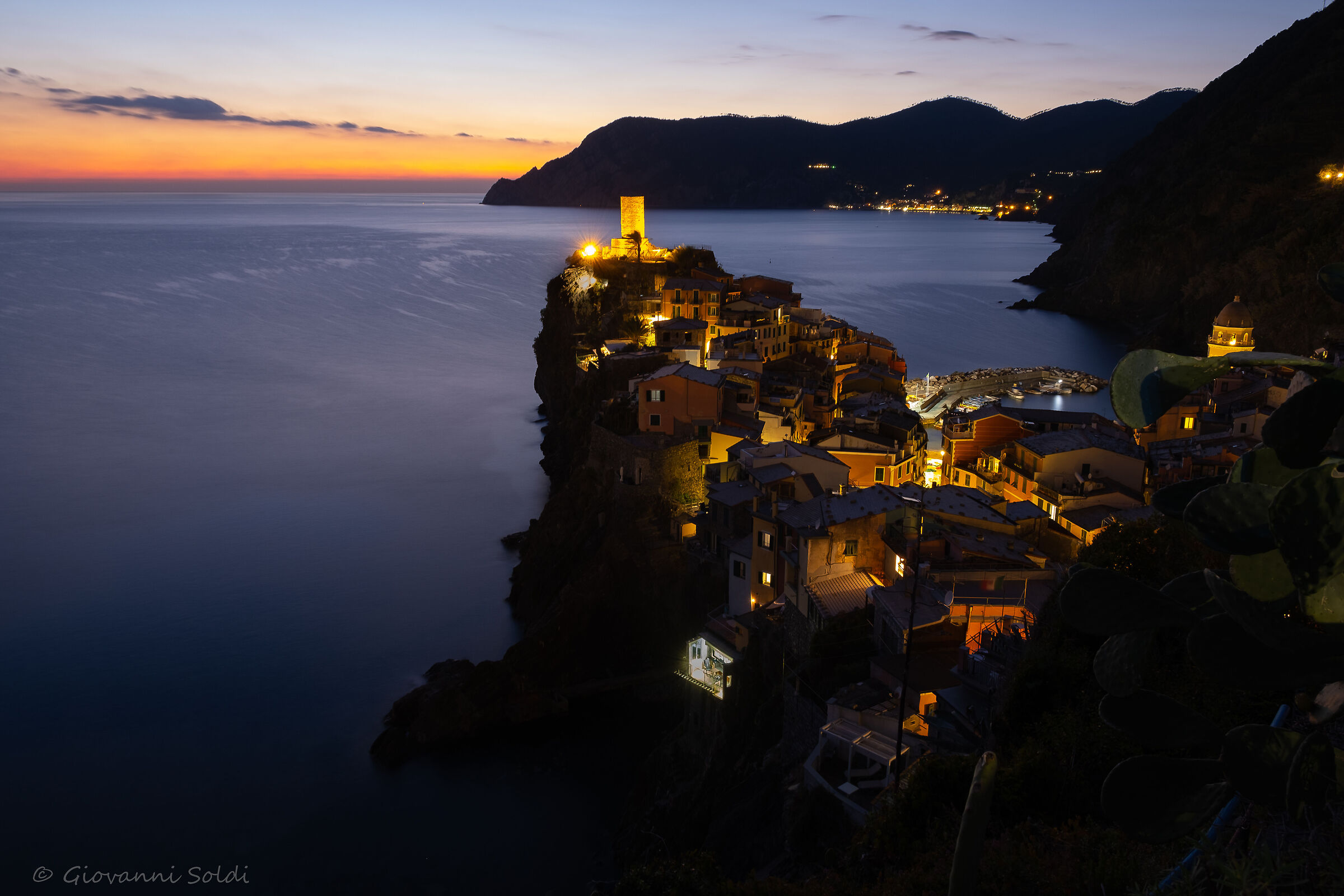 Vernazza dopo il tramonto