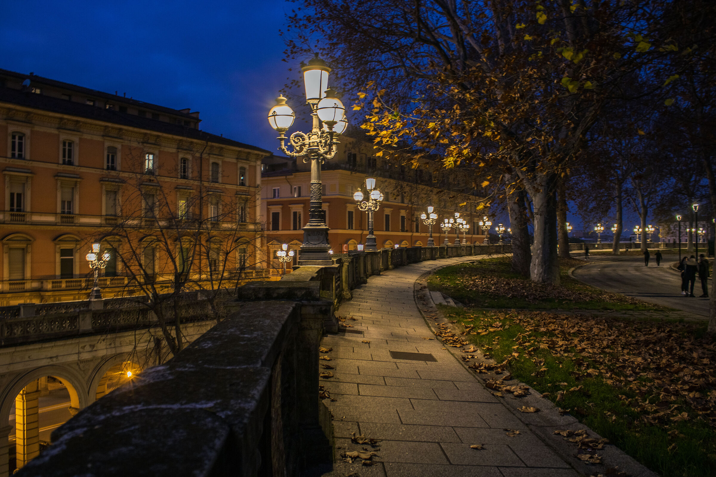 L'ultima ora blu, Bologna, parco della Montagnola