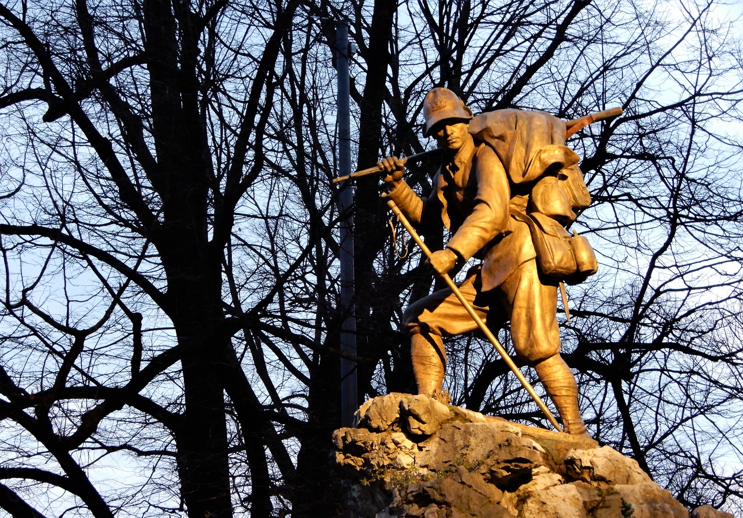 Monumento all'Alpino di via Dante a Rovereto