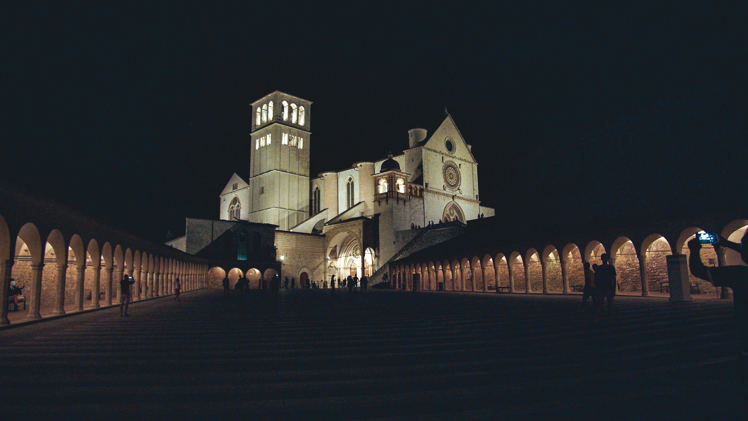 Assisi at night