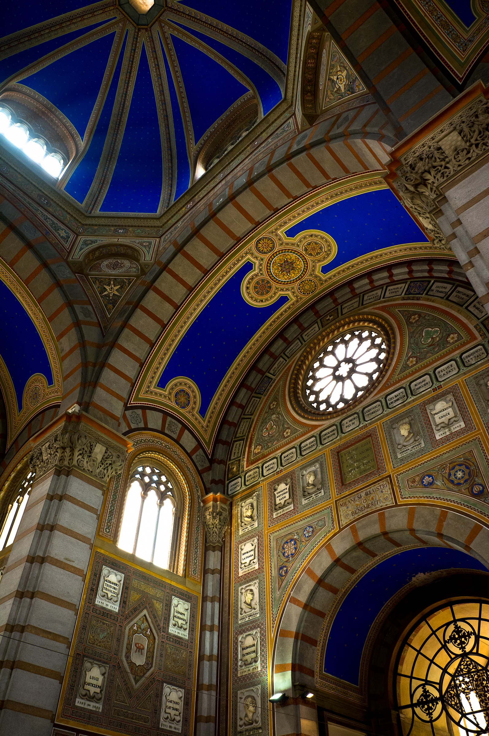 Arch of the memorial chapel (Cimitero Monumentale)