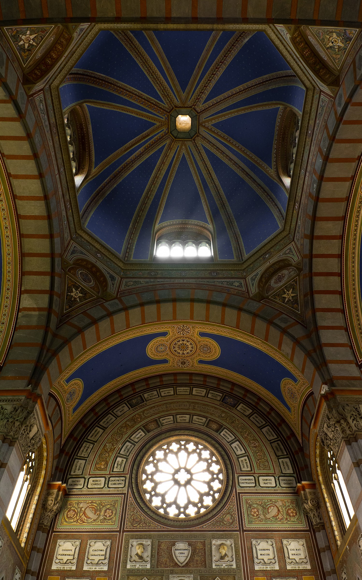 Arch of the memorial chapel (Cimitero Monumentale)