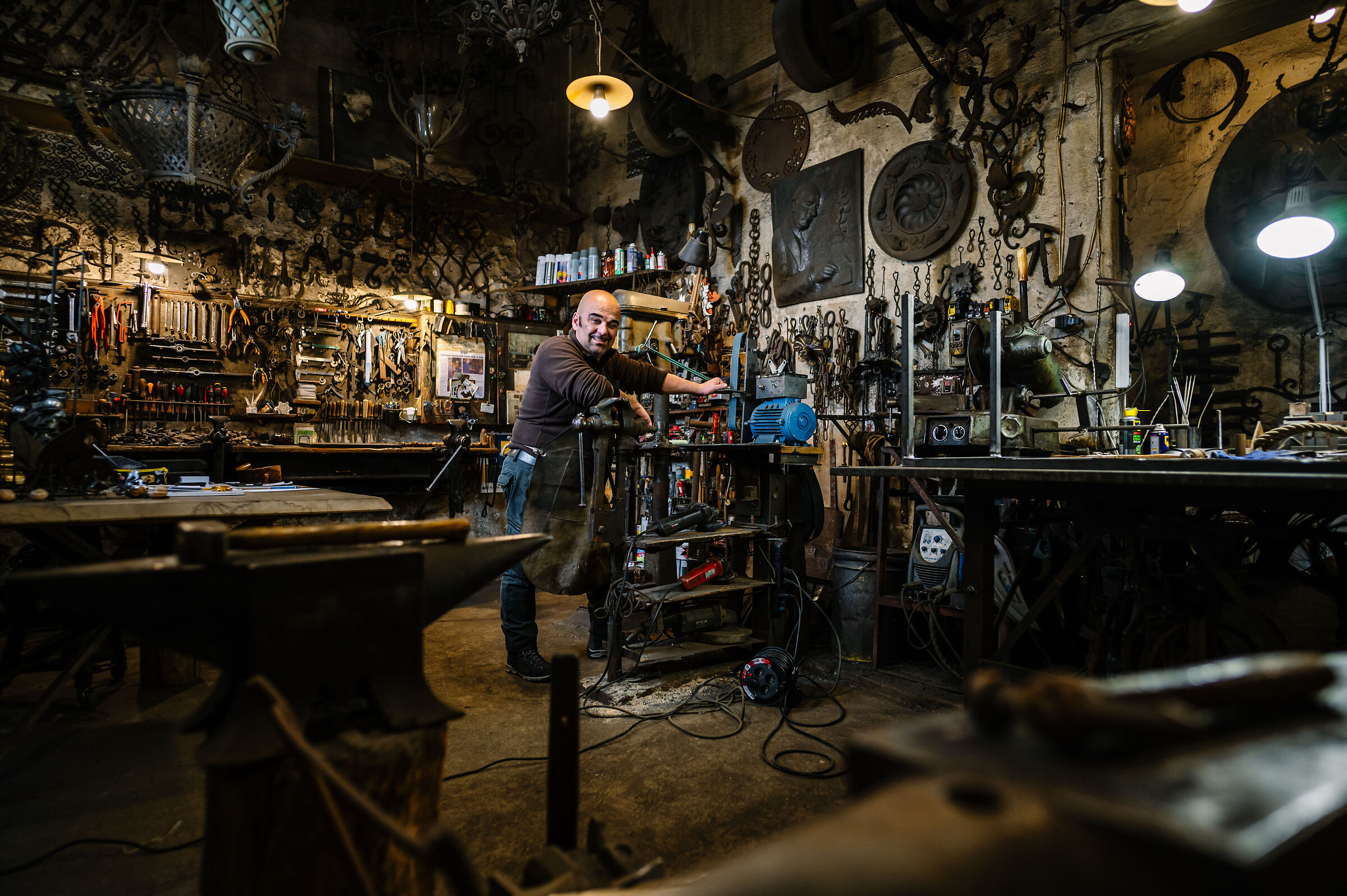 " The stories of iron "