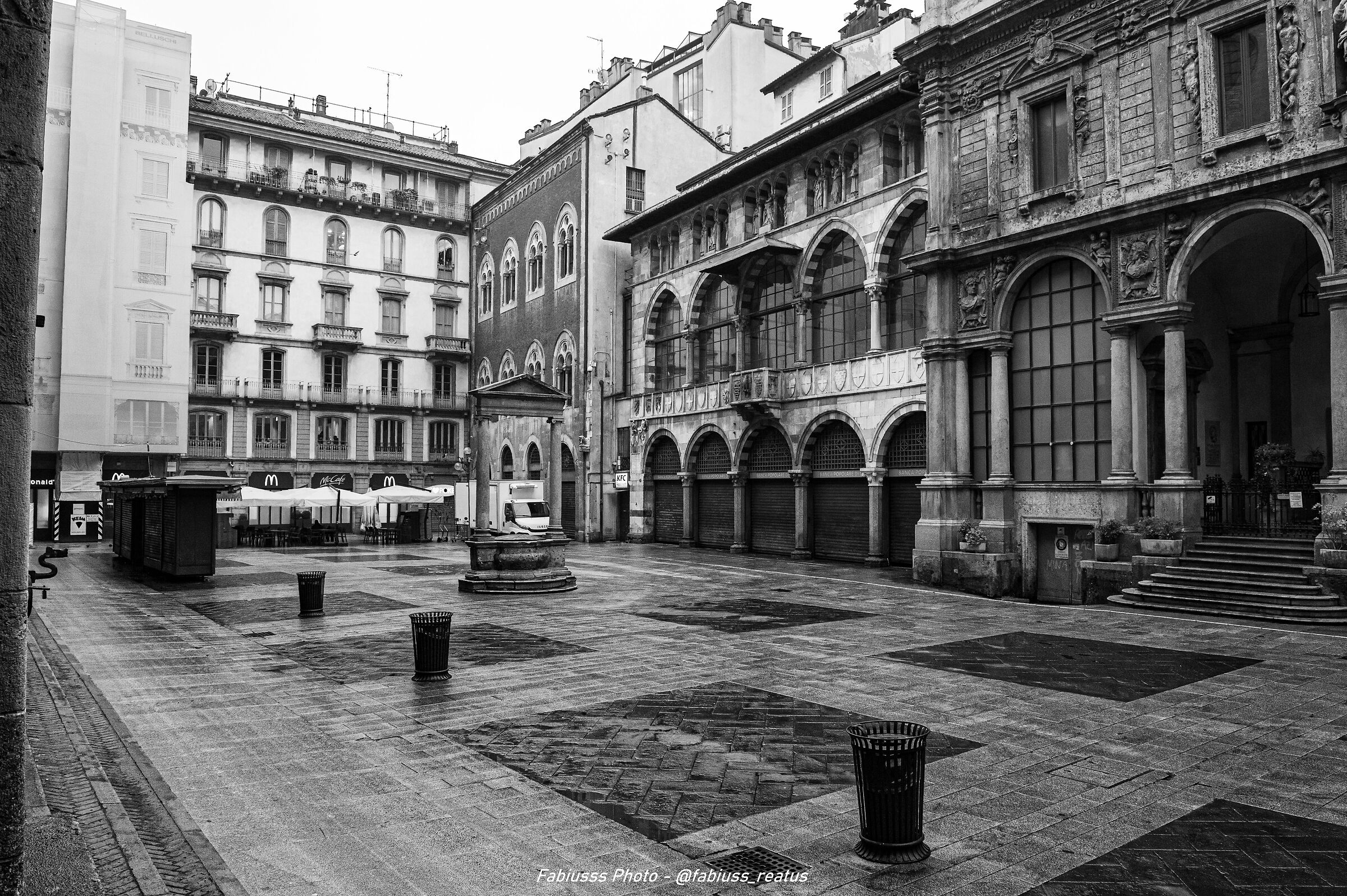 Piazza dei Mercanti