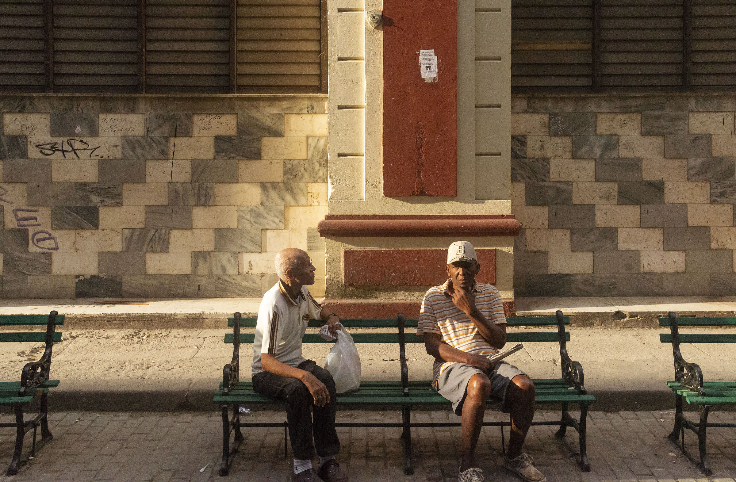 old men at Leon de Oro