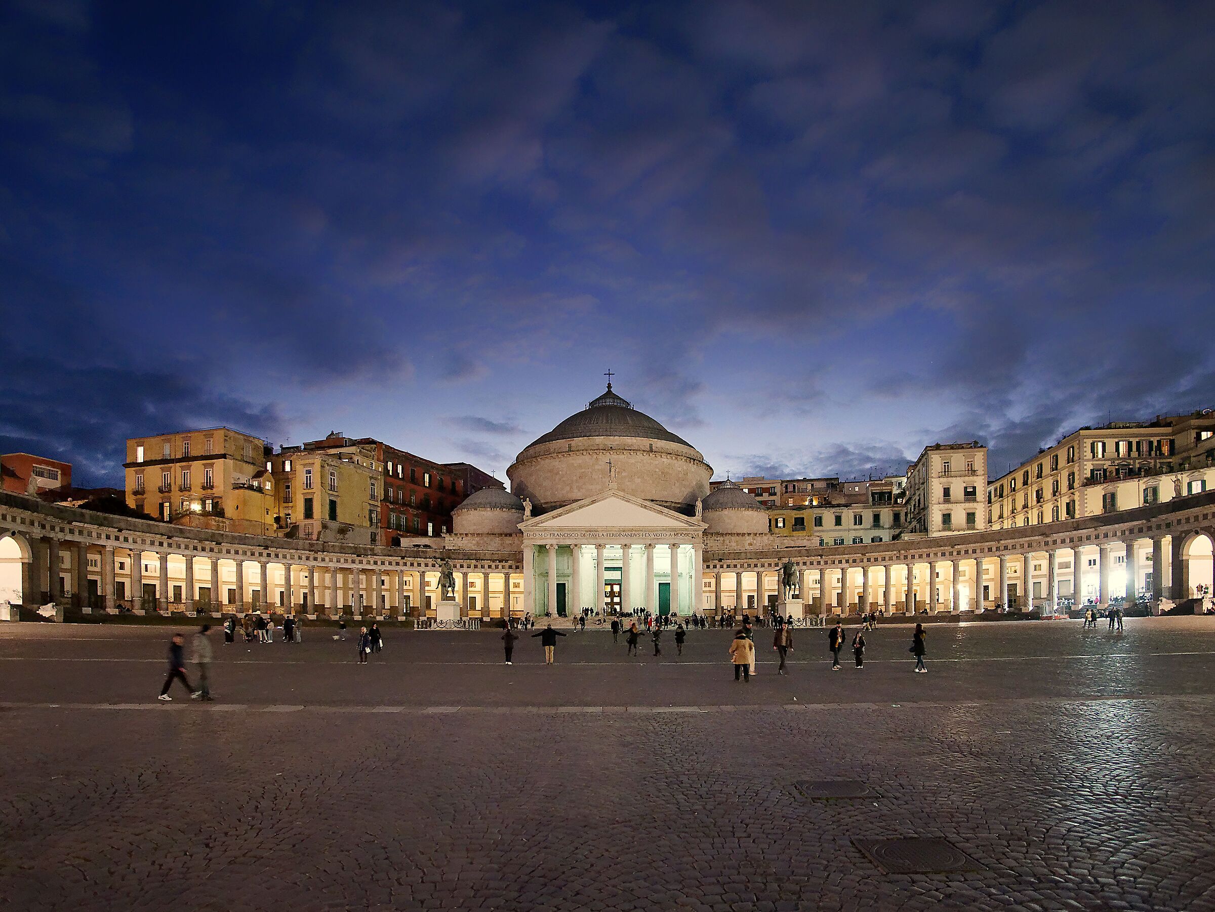 Blue hour on Piazza del Plebiscito