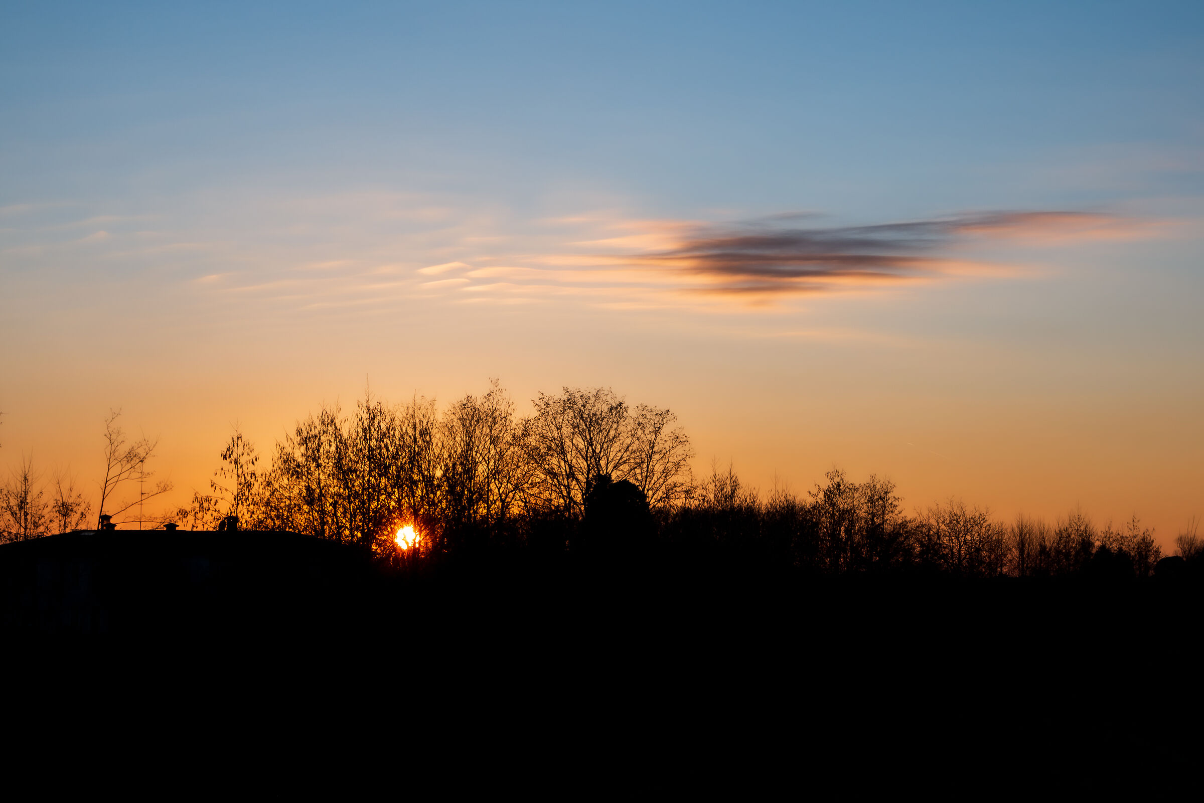 Silhouette al tramonto