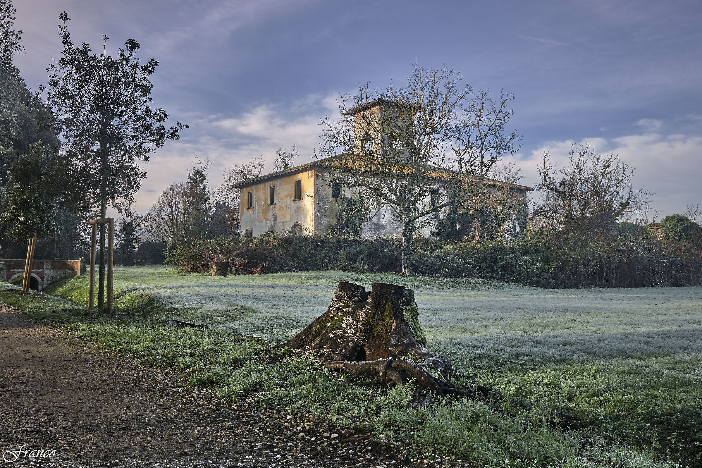 La cascina abbandonata (Le Cascine di Tavola)
