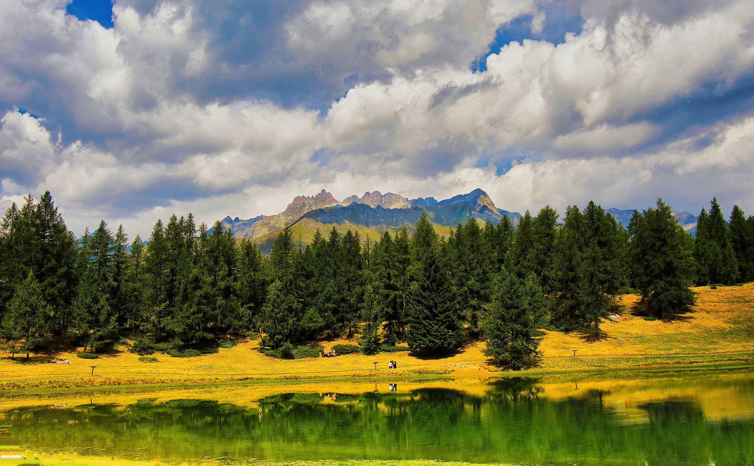 Lake Lod at the foot of the Alps