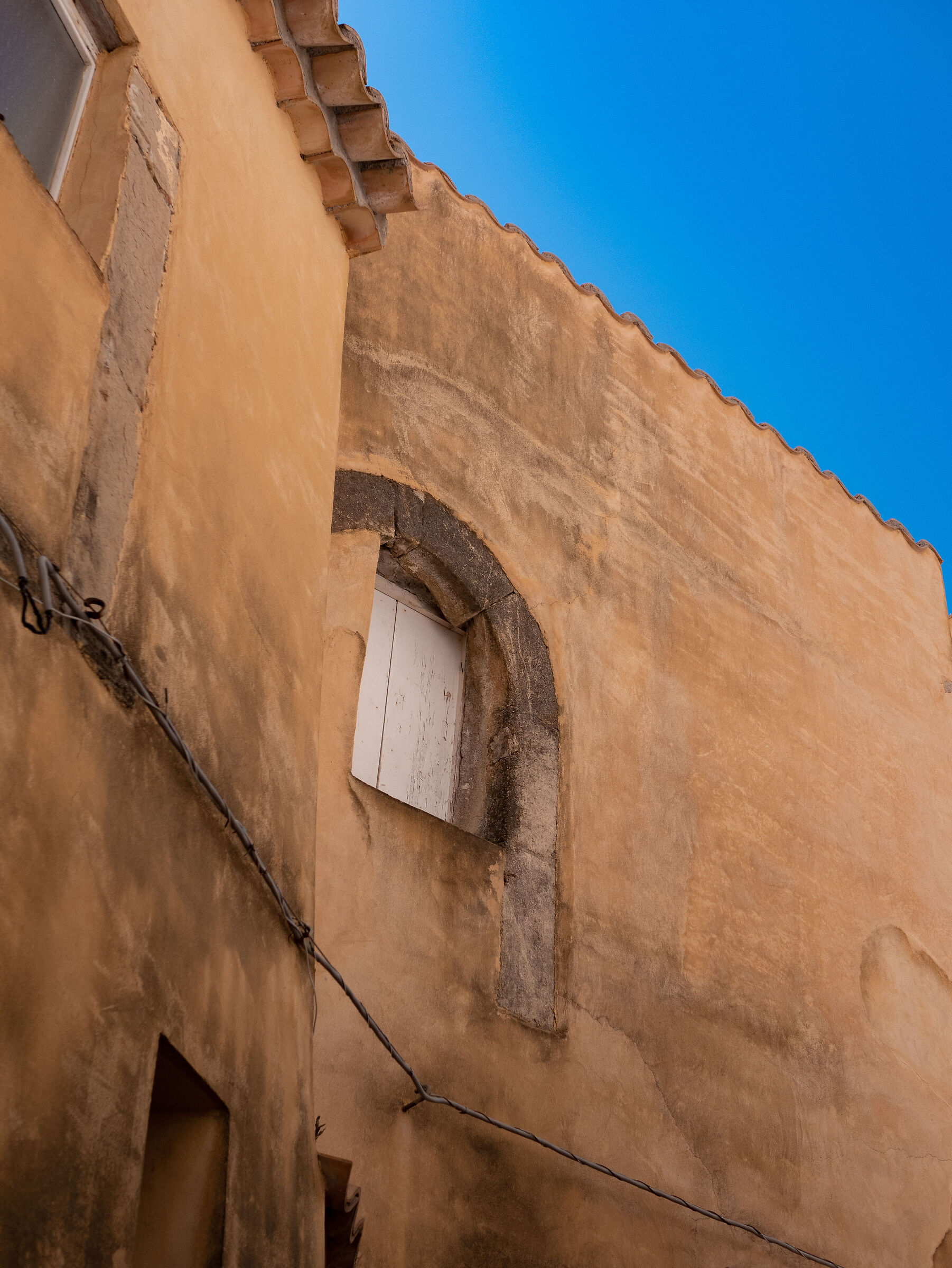 Among the alleys of the village of Tropea 5
