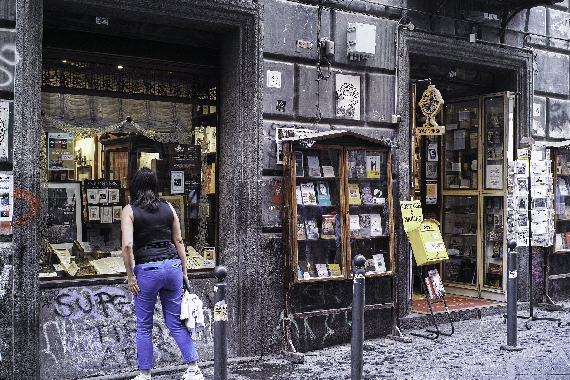 Ancient bookshop, what an attraction...