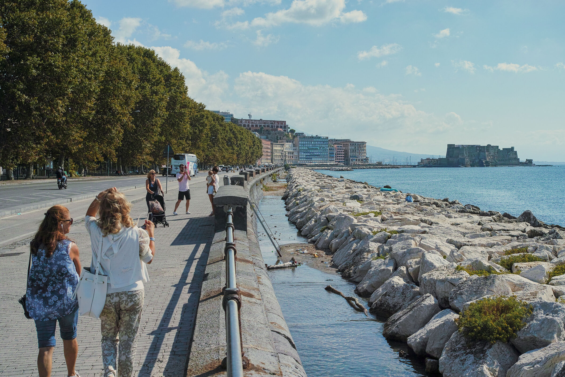 Naples-Impossible to resist temptation snap