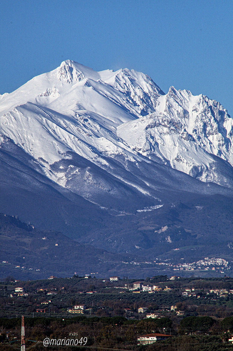 Mezzo Abruzzo ai suoi piedi
