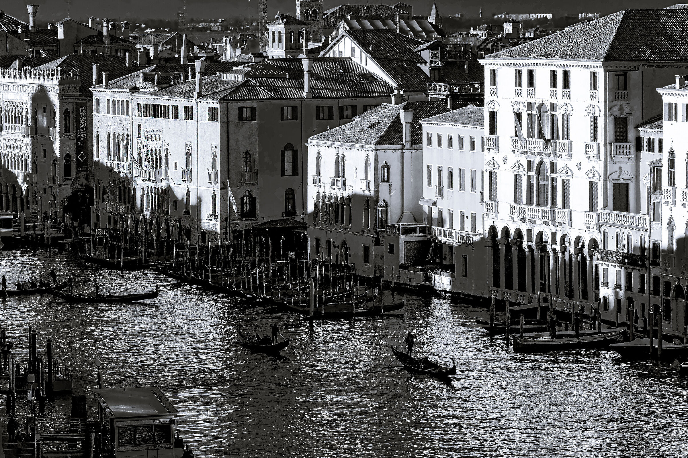 Ombre lunghe a Venezia