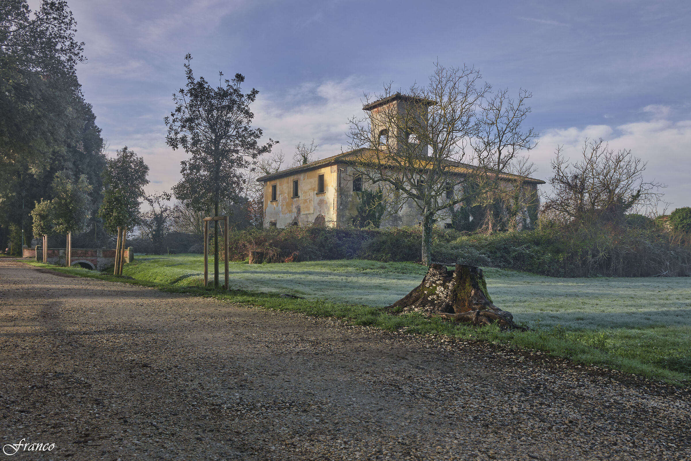 La cascina abbandonata #2 (Le Cascine di Tavola)