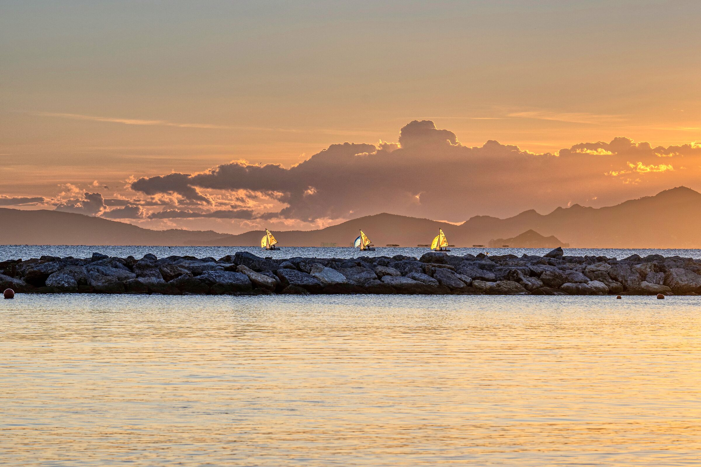 sailing training in Follonica