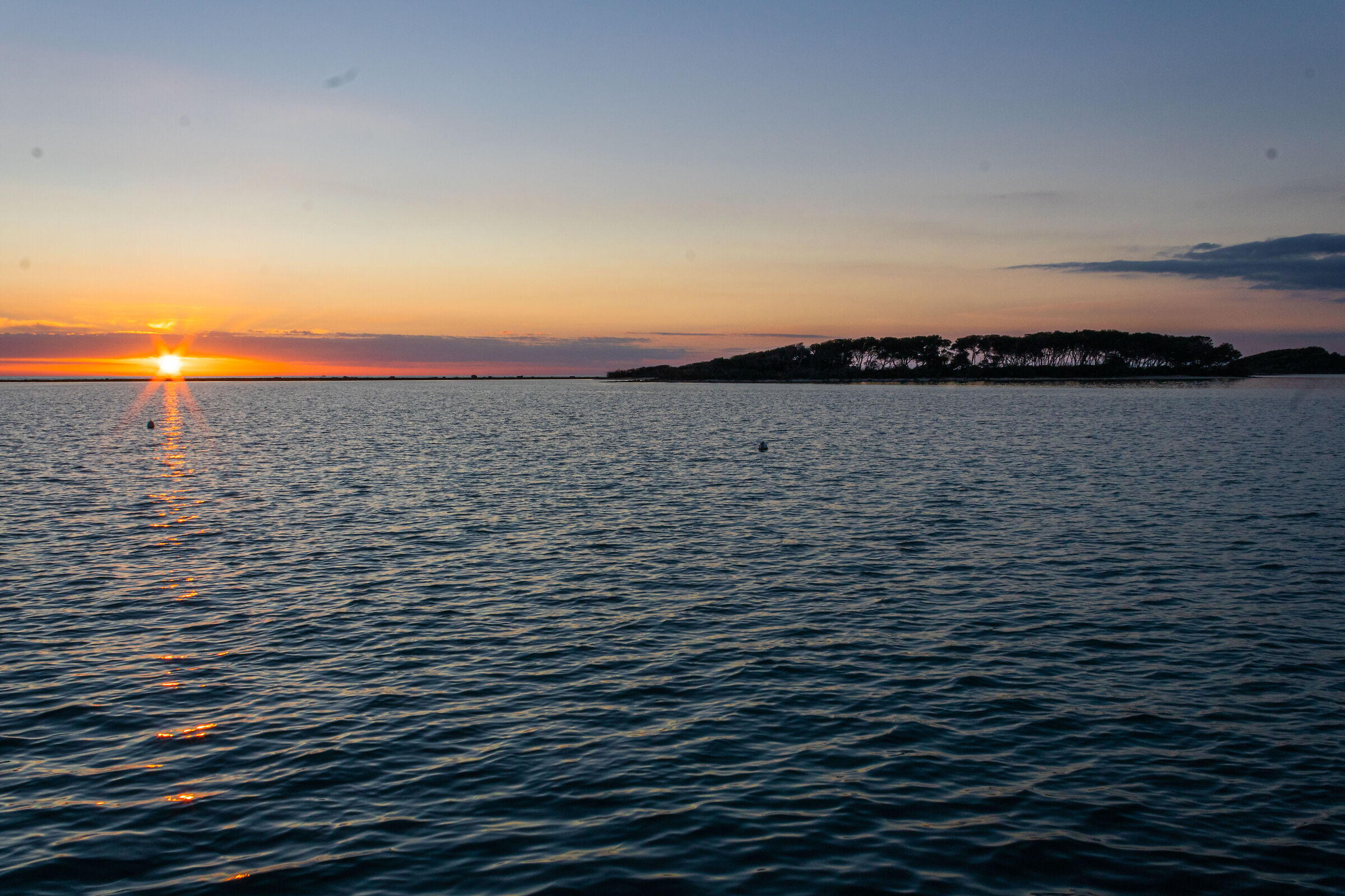 Tramonto sul mare classico
