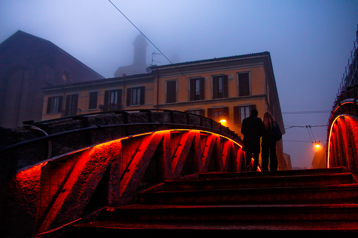 The blue hour on the canal