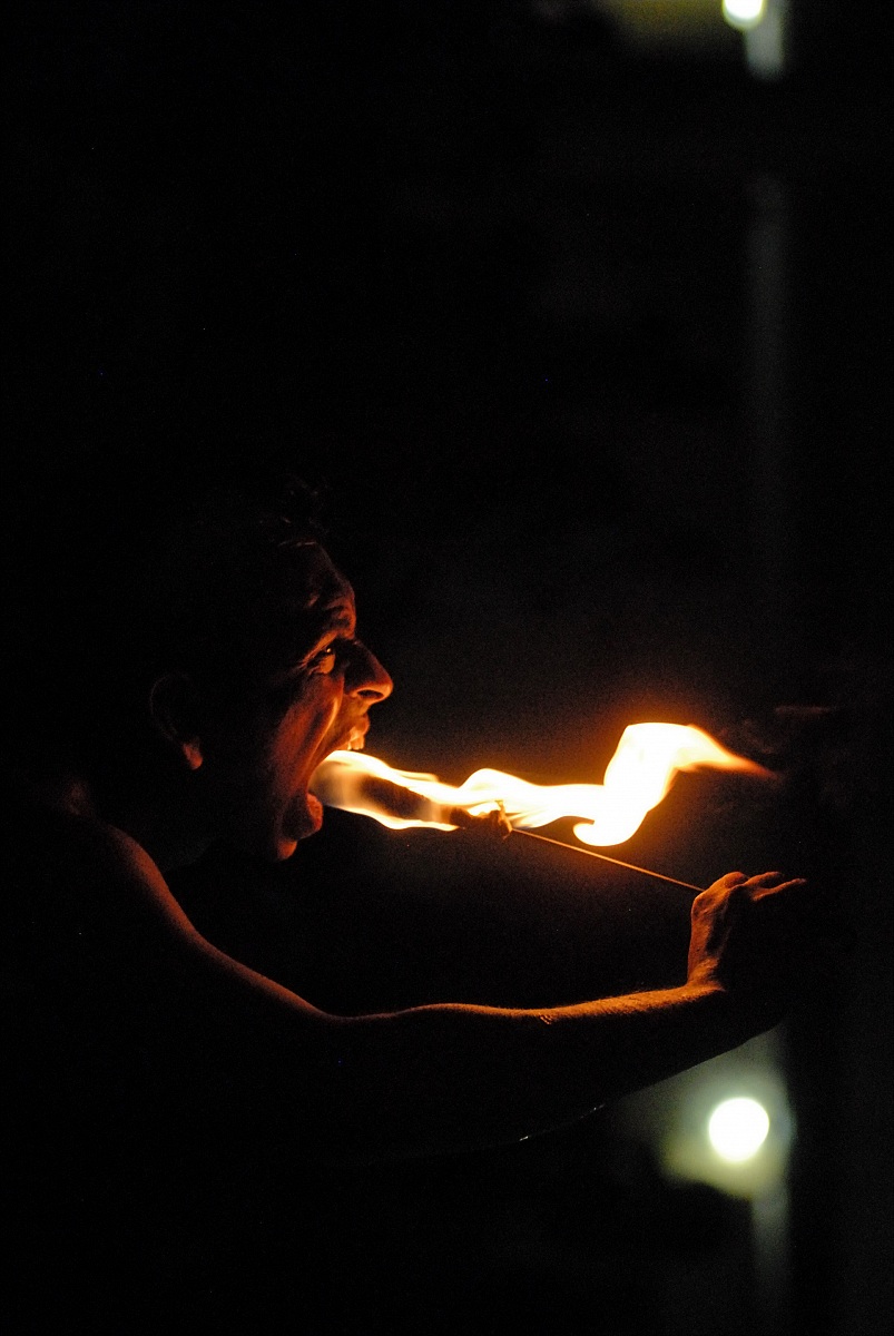 Mangiatore di fuoco - Sigirya (Sri Lanka)
