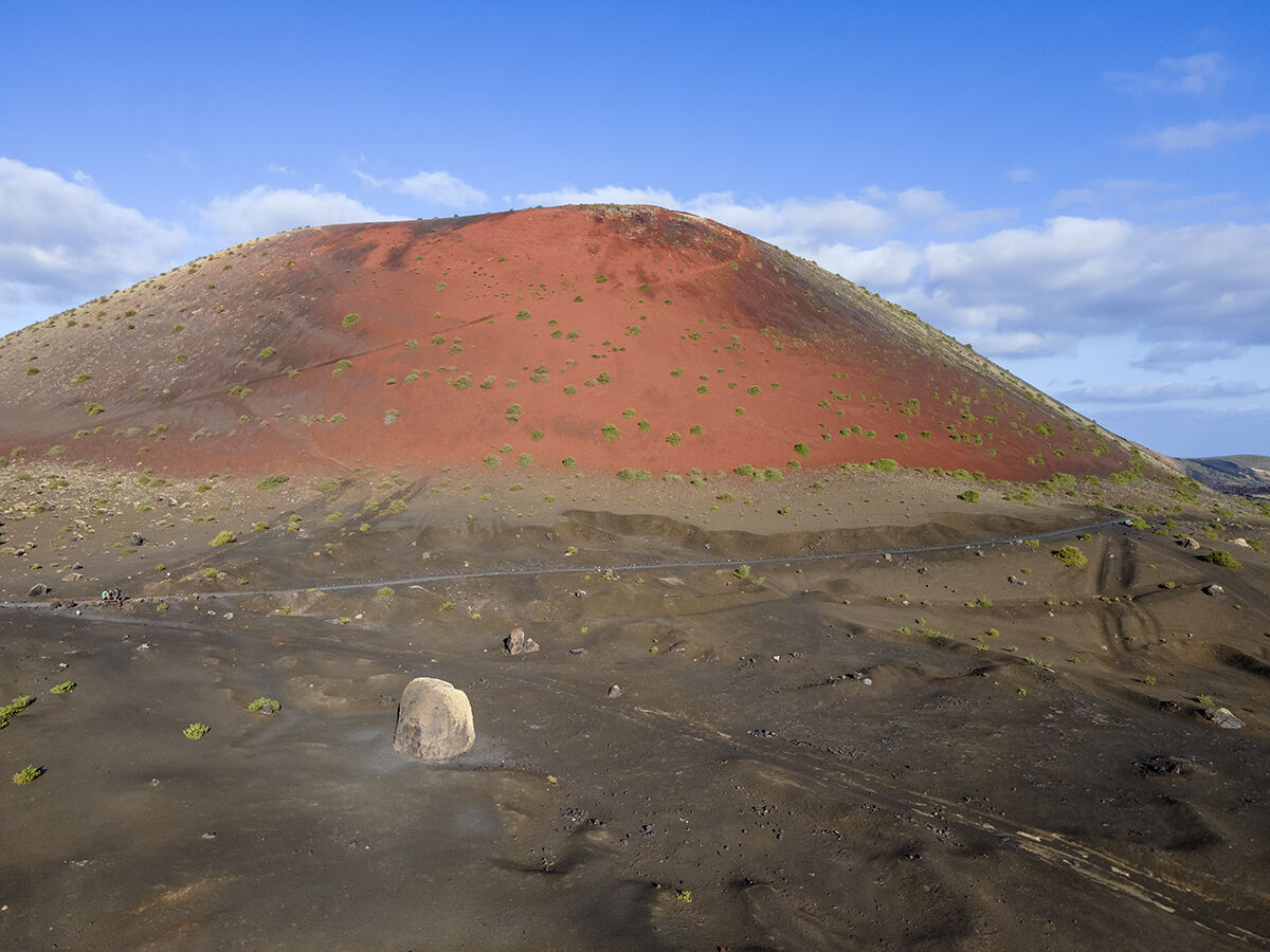 Lanzarote Montana Colorada e la bomba