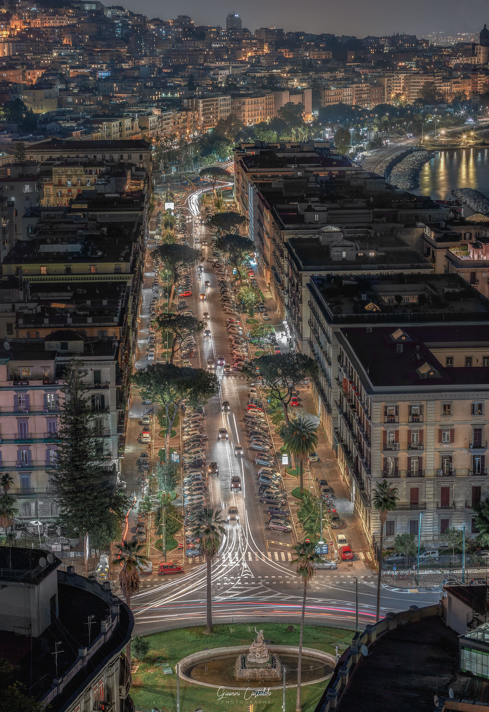 Vista su piazza Sann'Azzaro